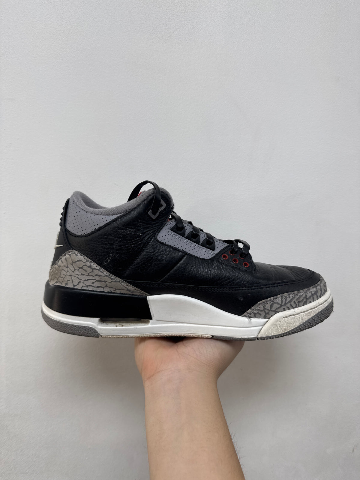 Jordan 3 Black Cement Sneakers