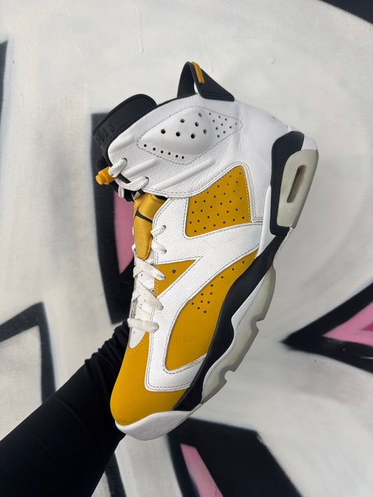 Nike Jordan 6 Yellow Ochre Sneakers