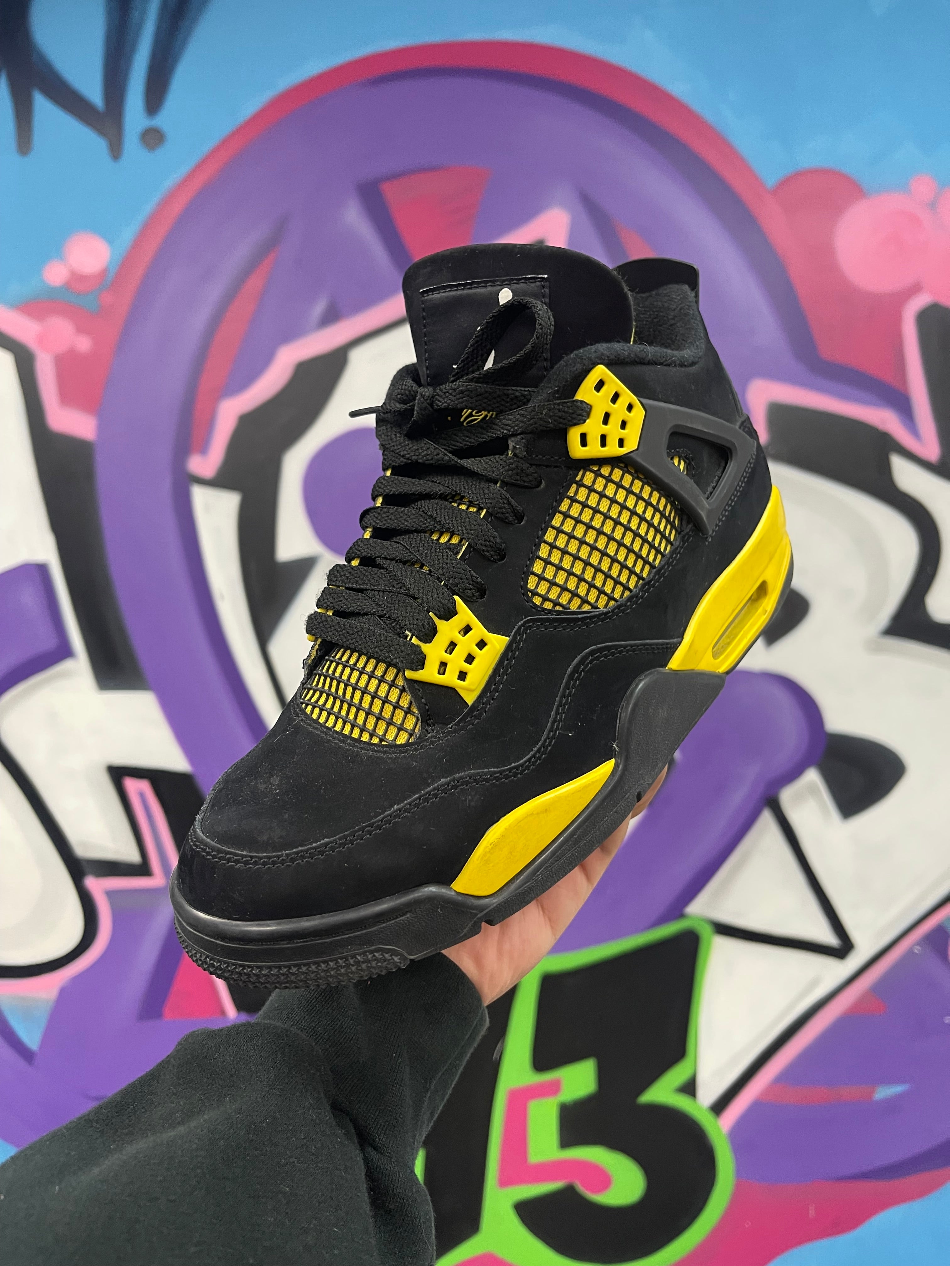 Jordan 4 Yellow Thunder Sneakers