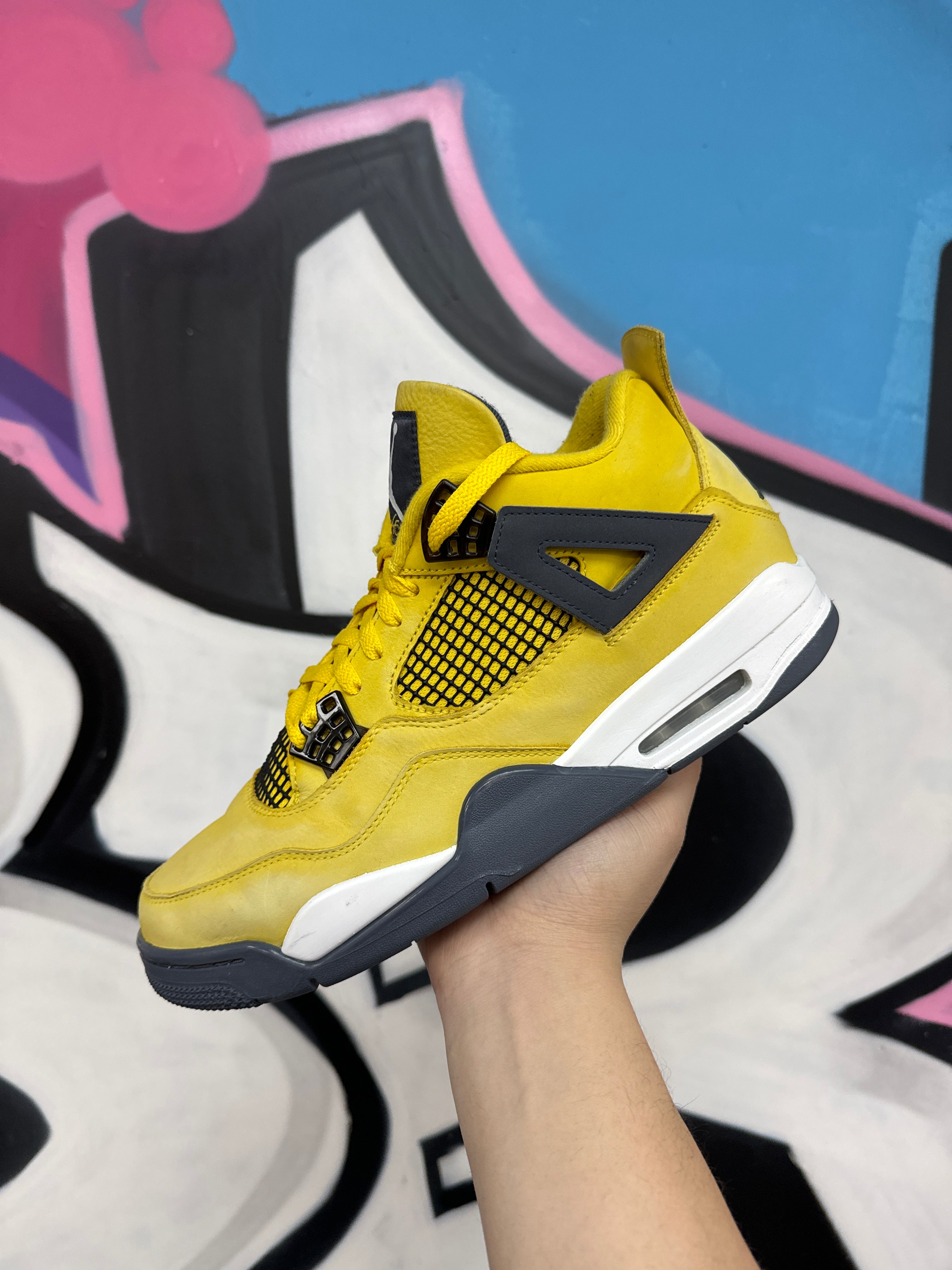 Jordan 4 Lightning Sneakers