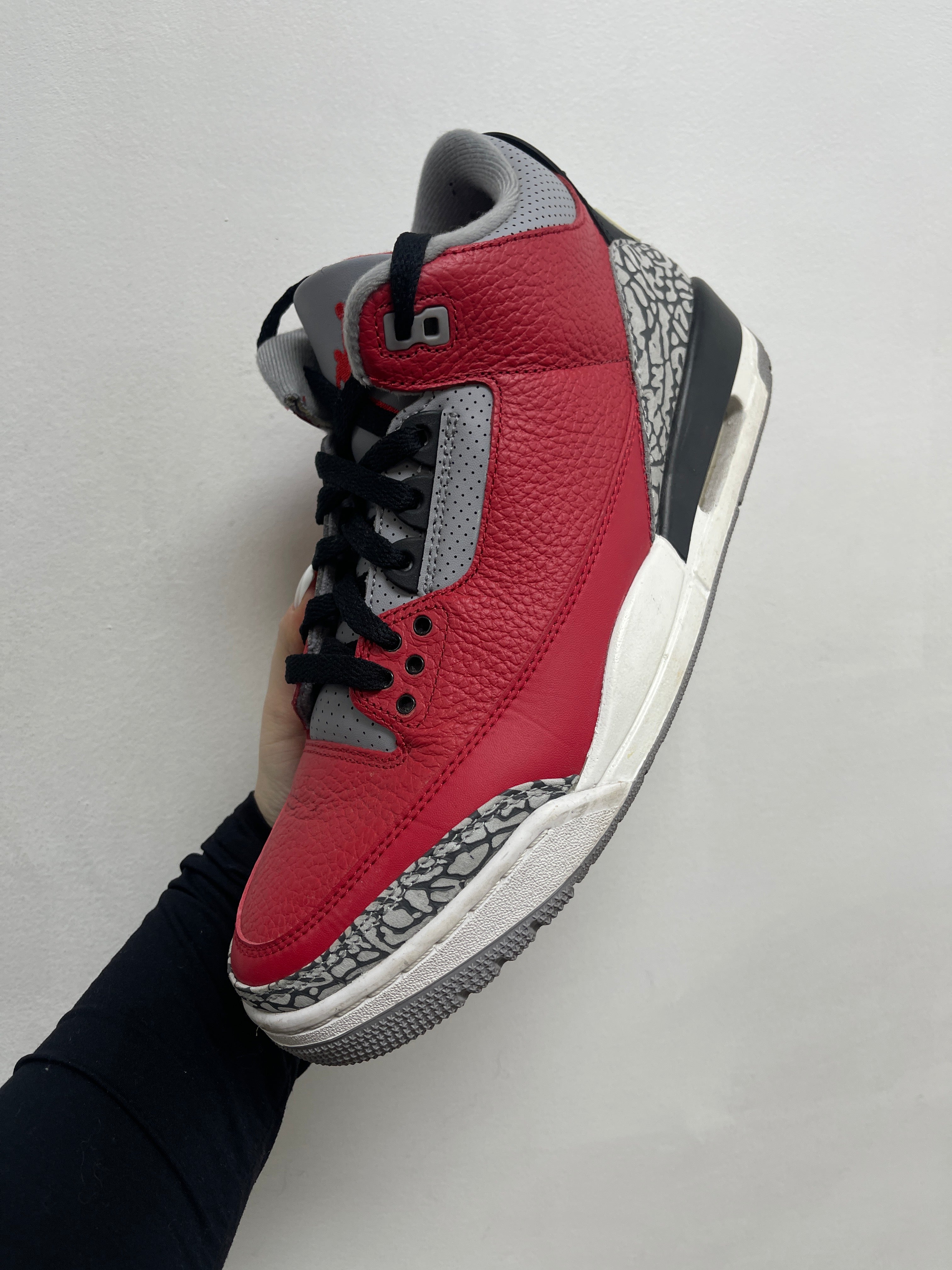 Jordan 3 Red Cement Sneakers