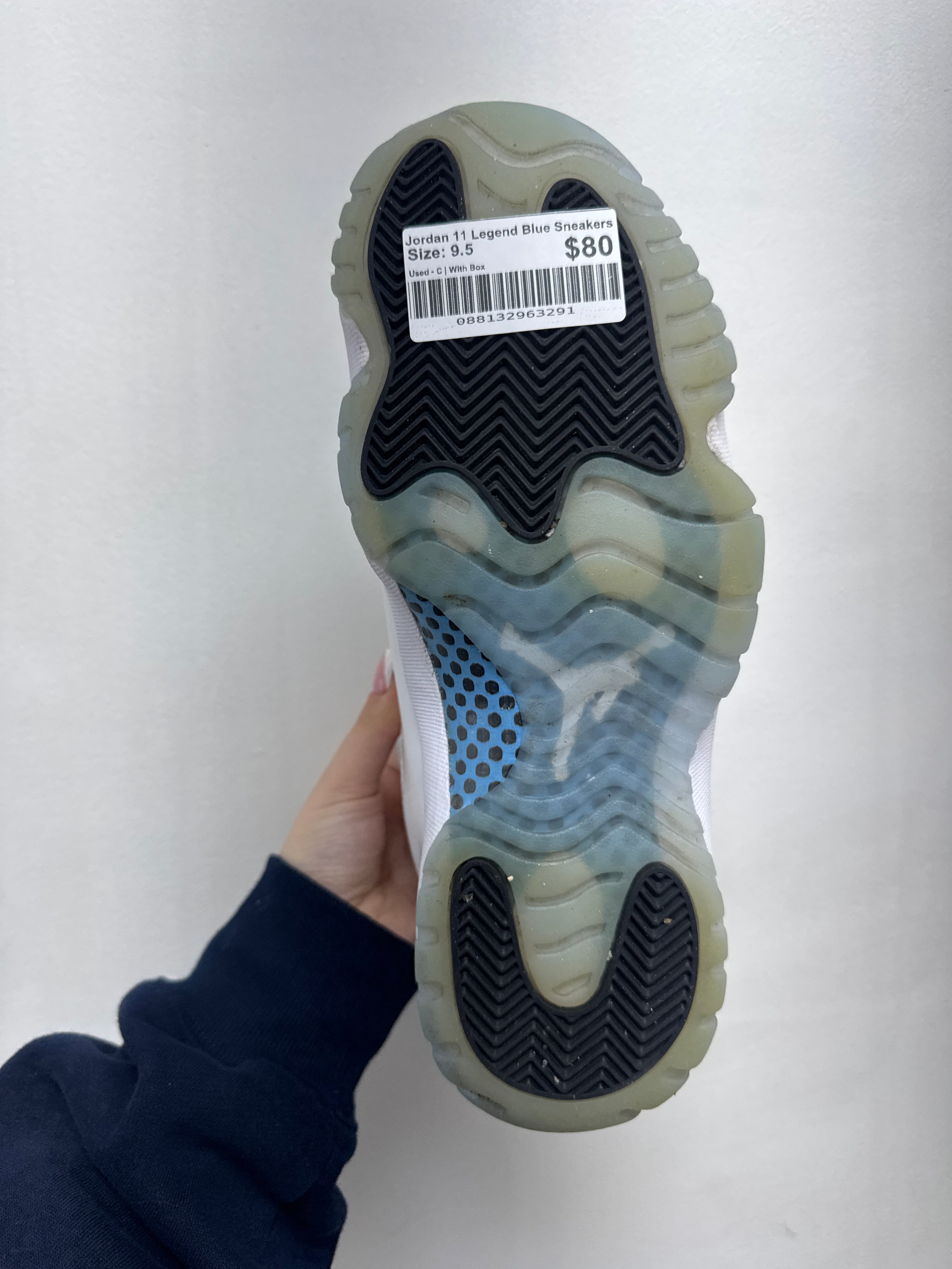 Jordan 11 Legend Blue Sneakers