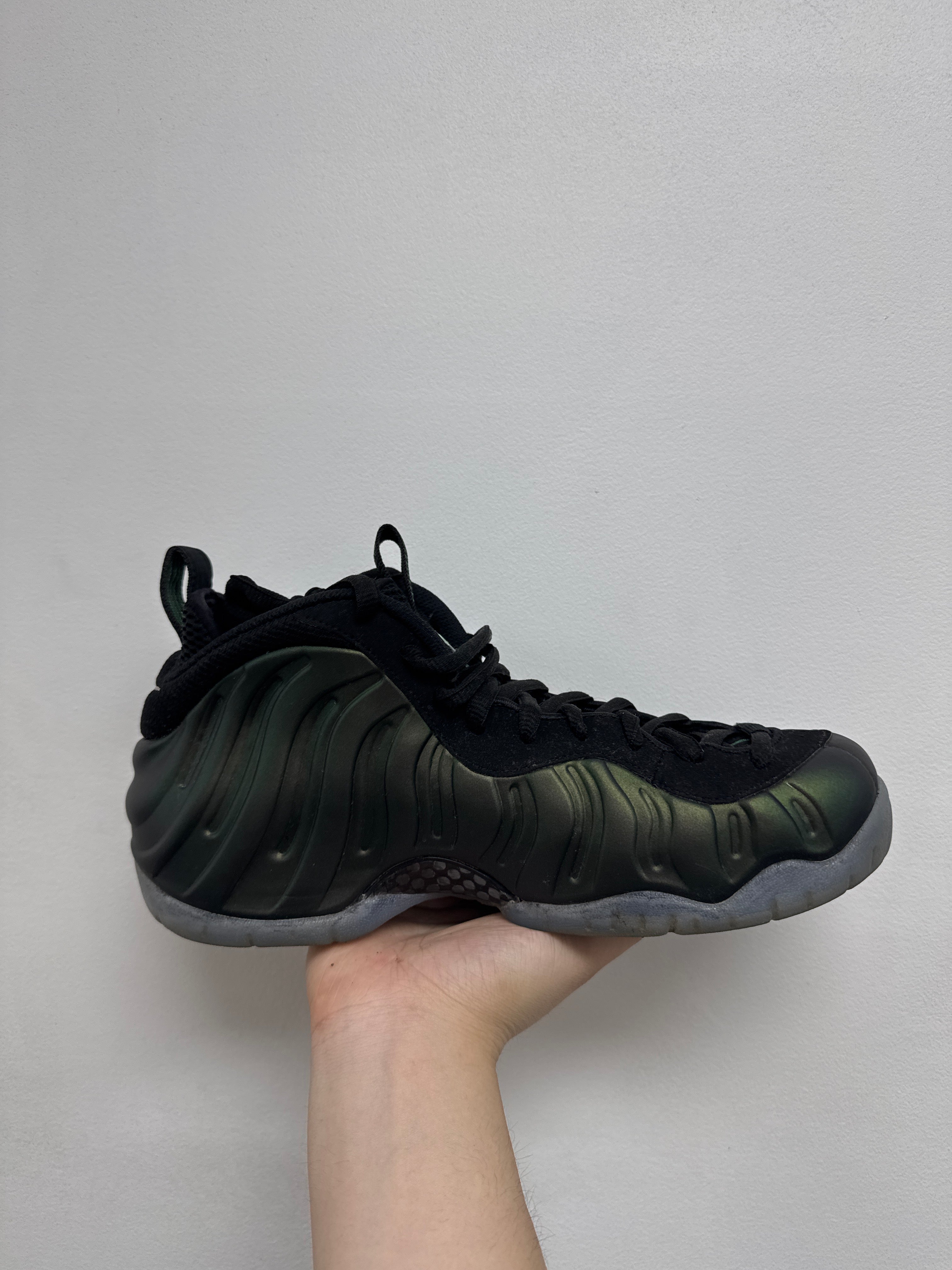 Nike Foamposite Pine Green Sneakers