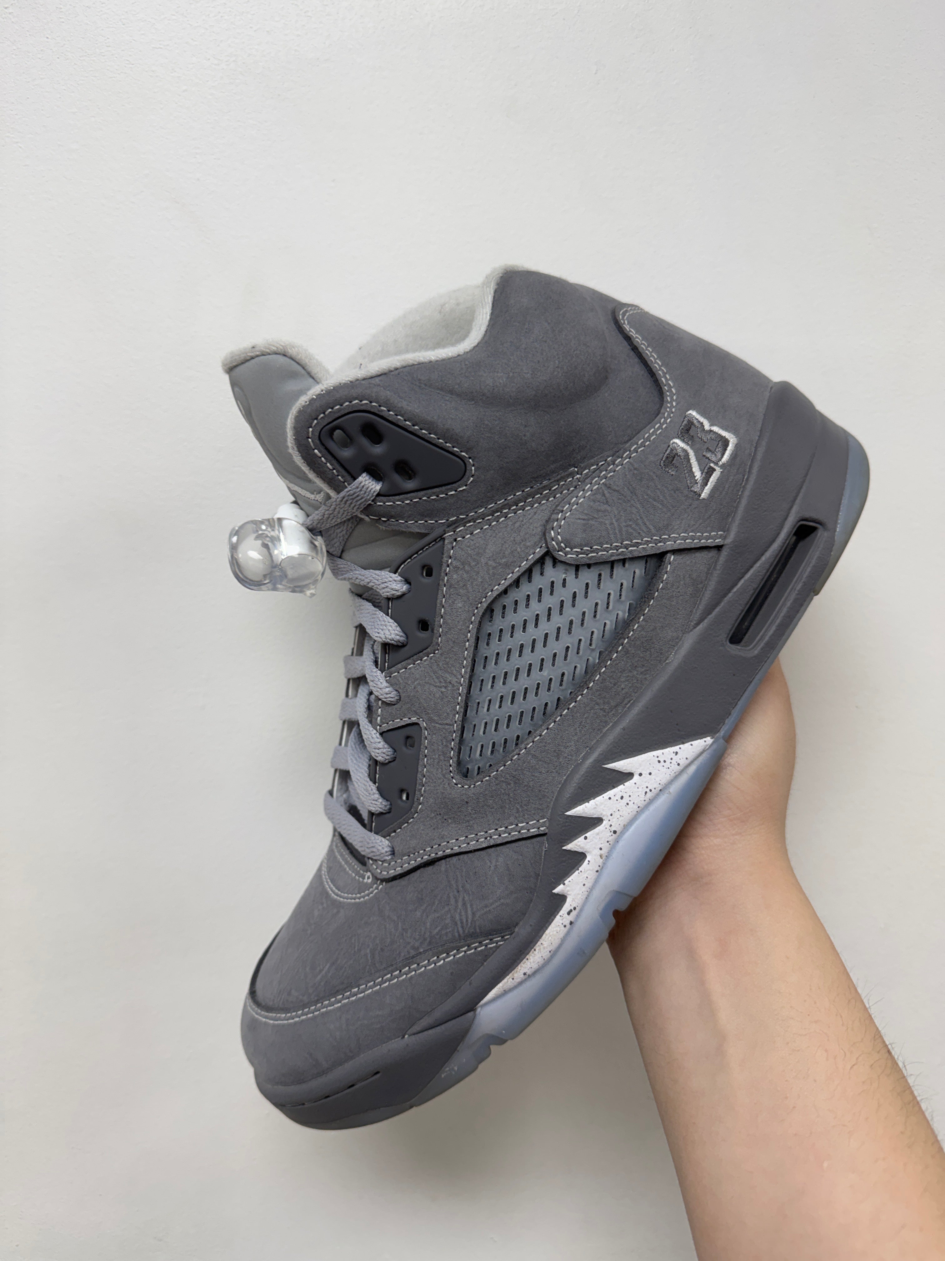 Jordan 5 Wolf Grey Sneakers