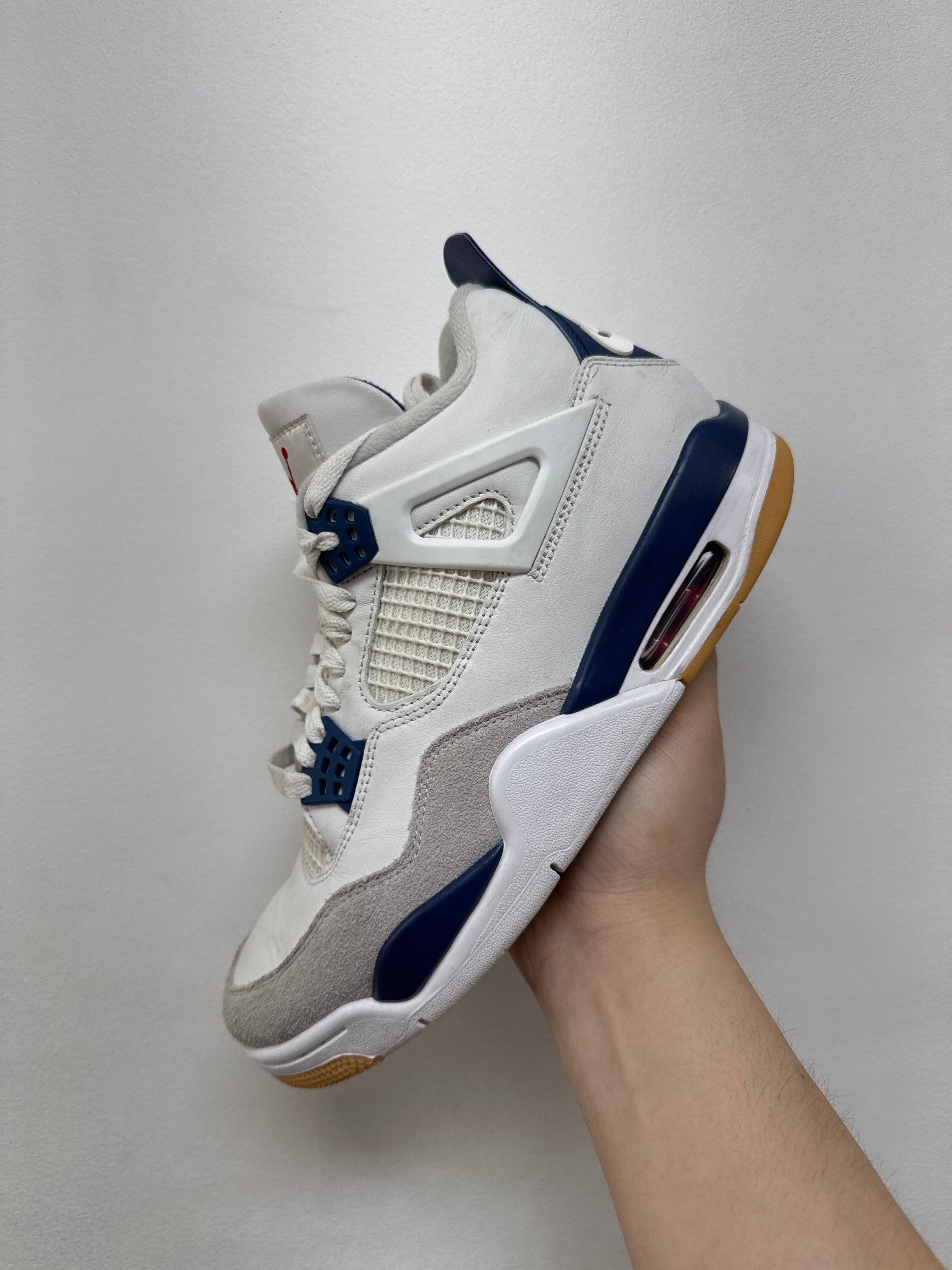 Jordan 4  SB Navy Sneakers