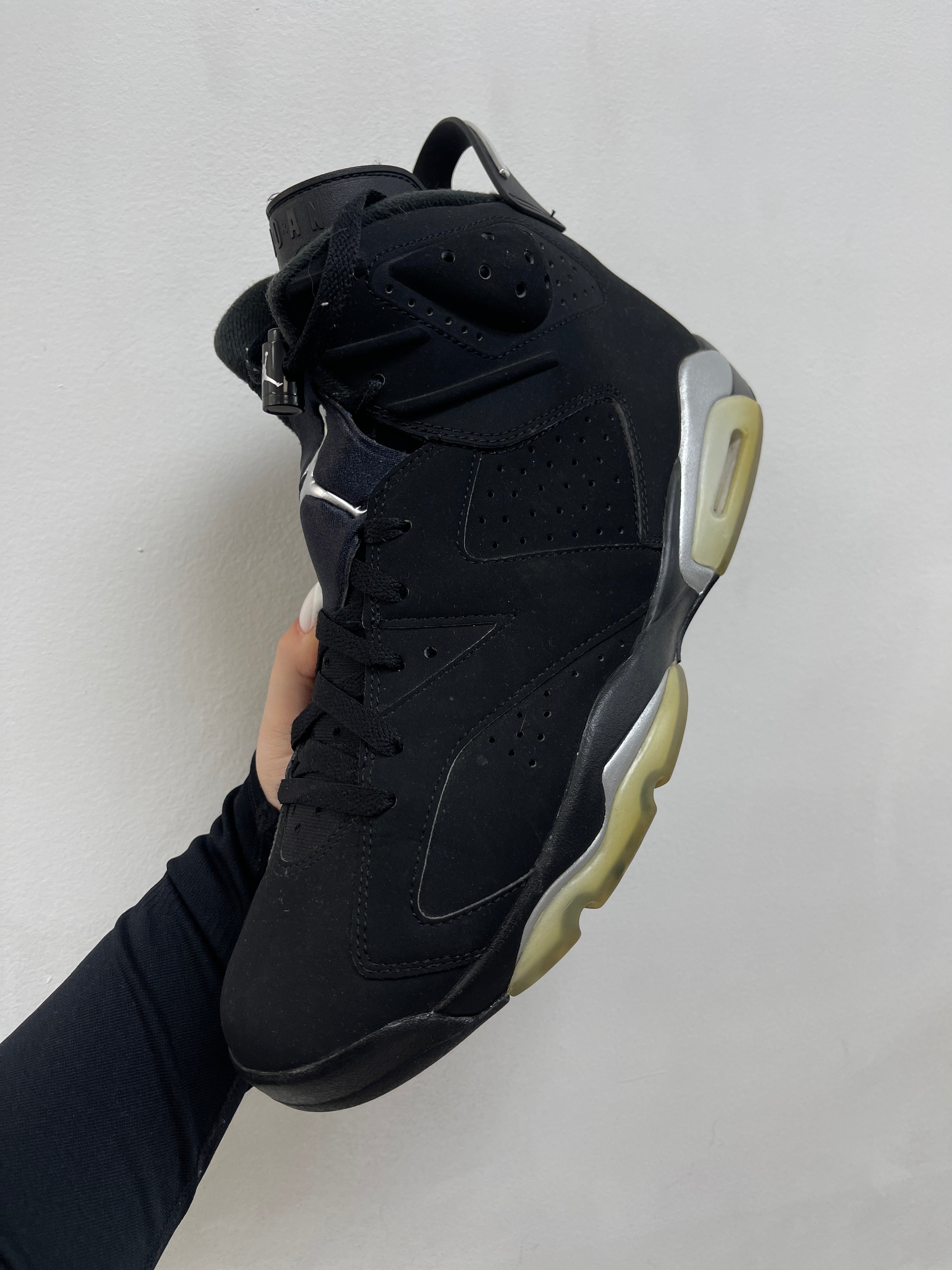 Jordan 6 Chrome Sneakers