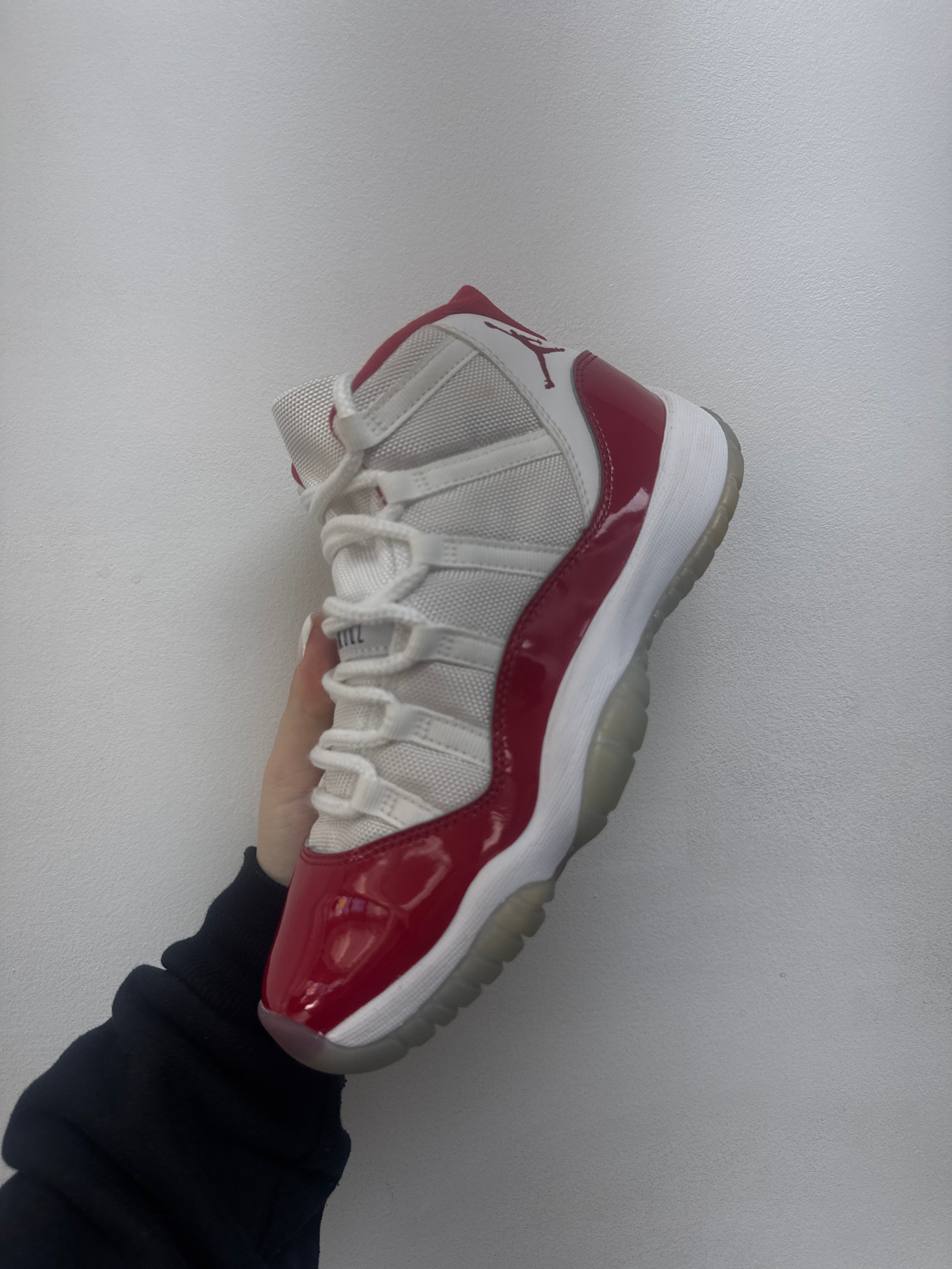 Jordan 11 Cherry Sneakers