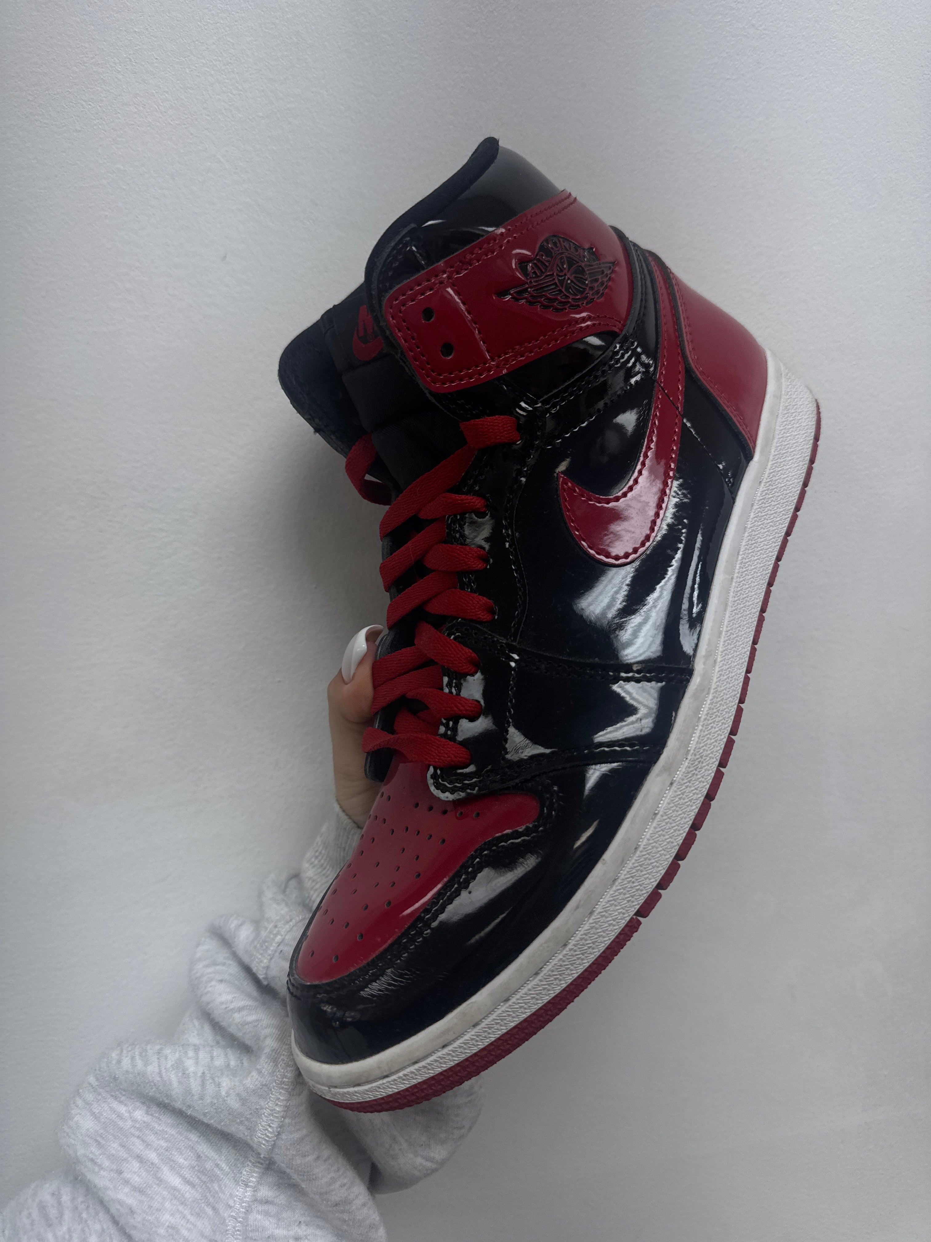 Jordan 1 Patent Bred Sneakers