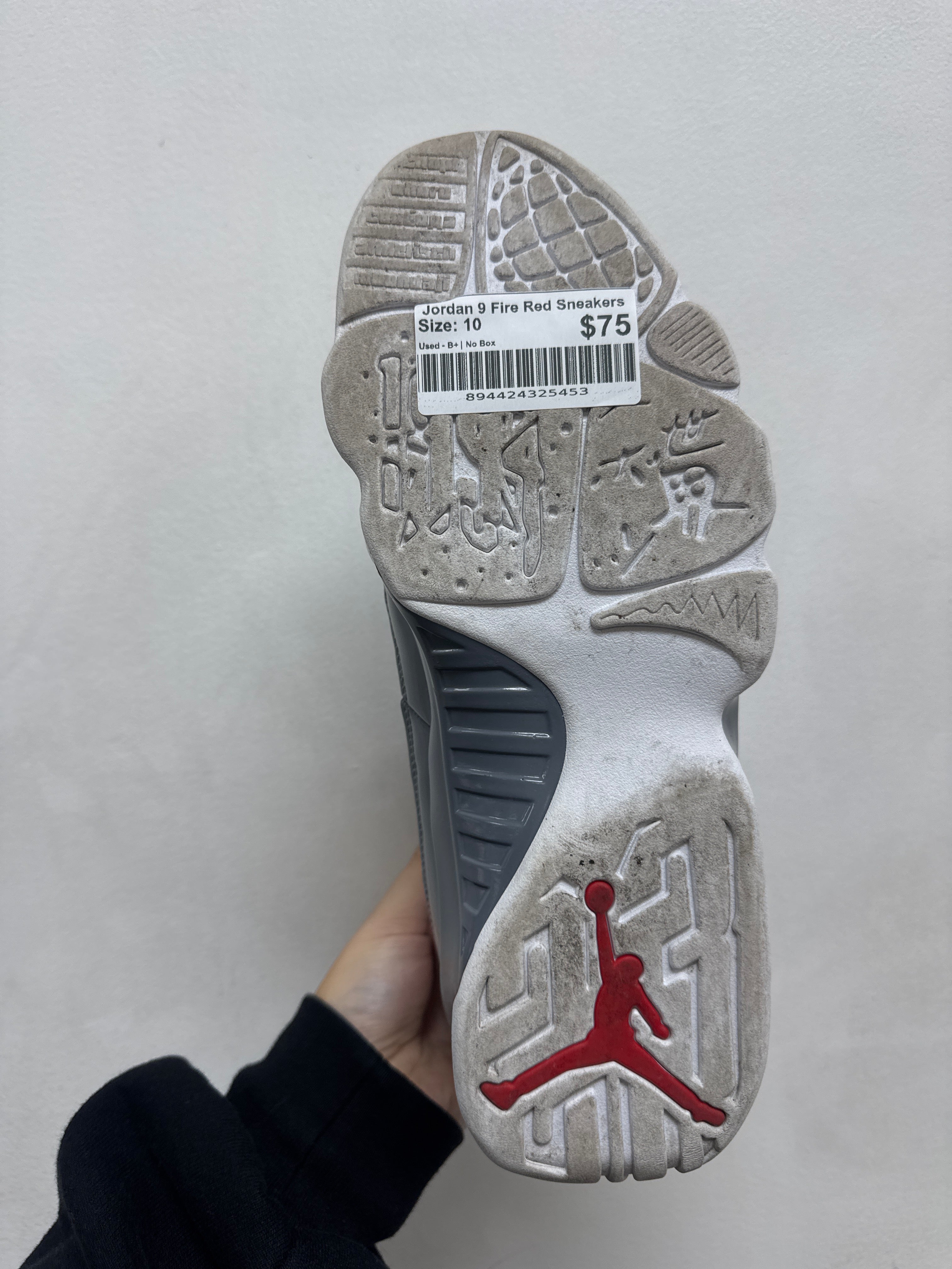 Jordan 9 Fire Red Sneakers