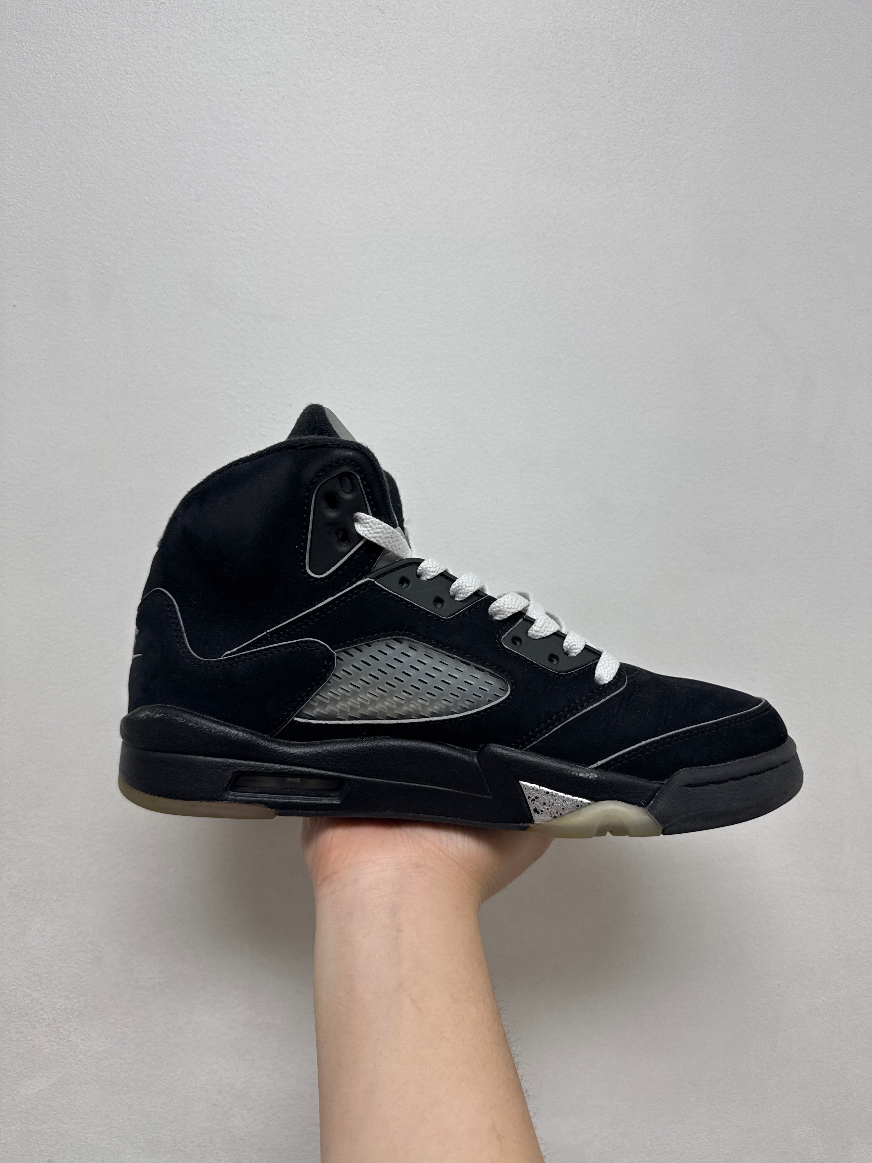 Jordan 5 Black Metallic Sneakers