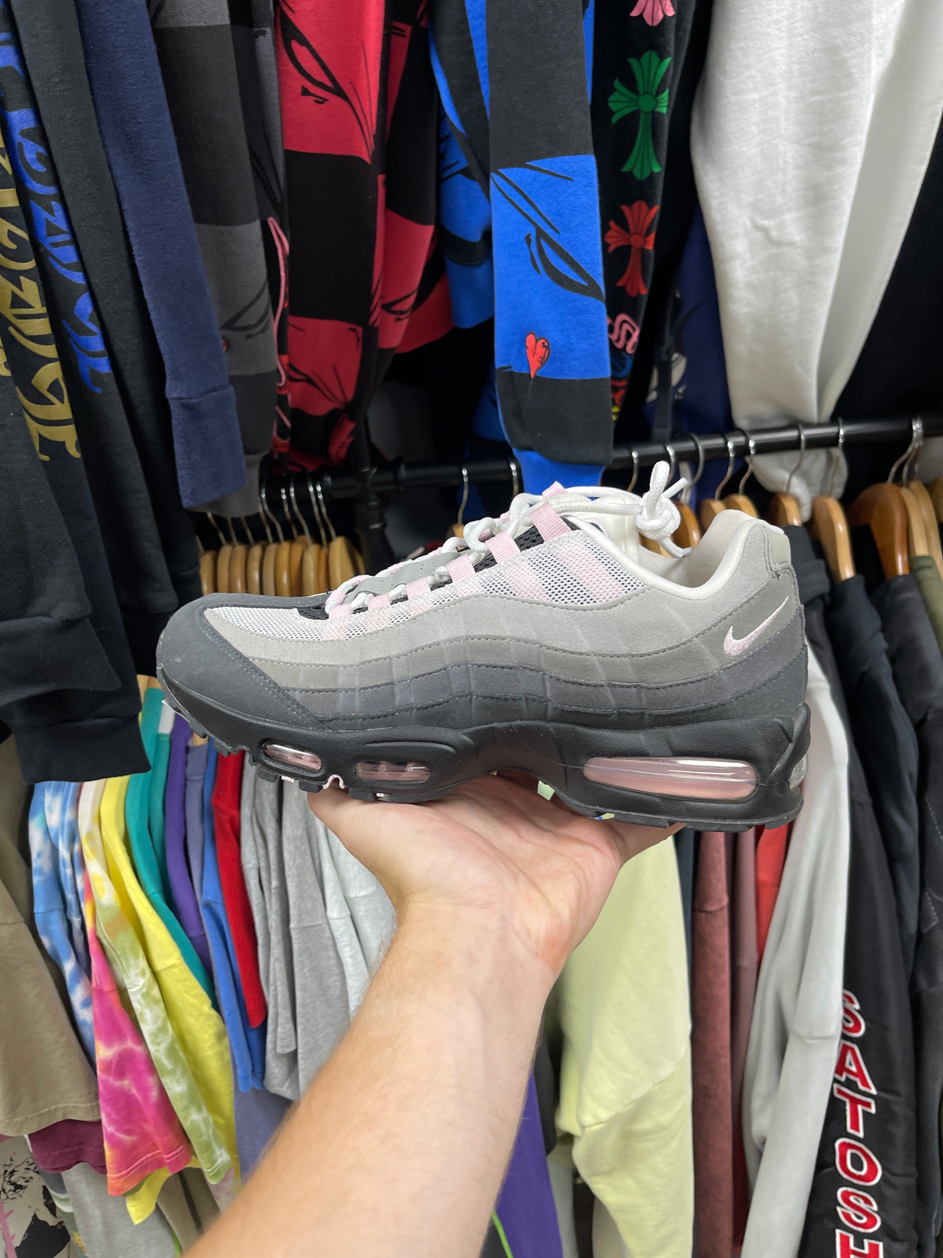 Nike AM95 Soft Pink Shorts