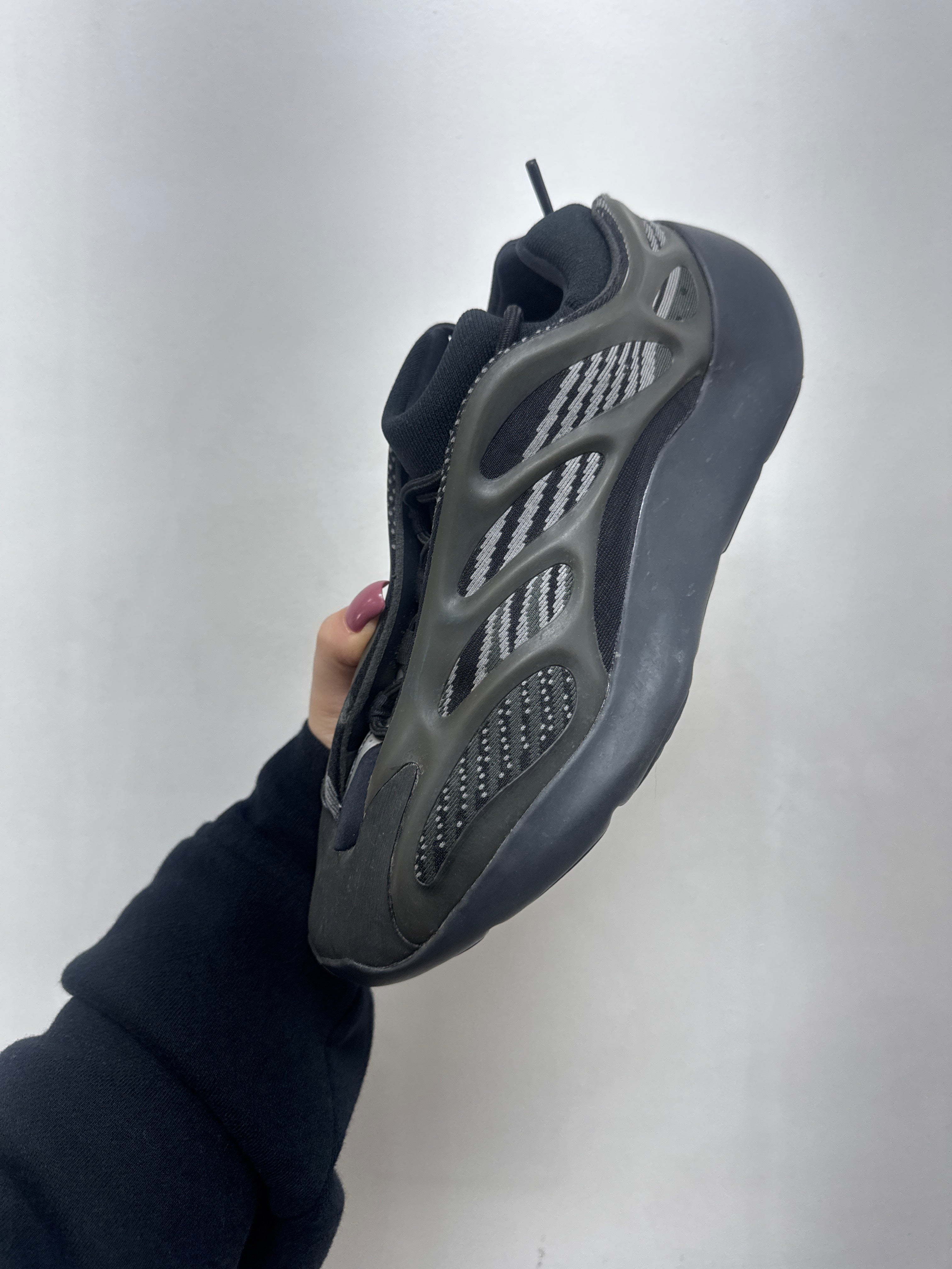 YZY V3 Clay Brown Sneakers