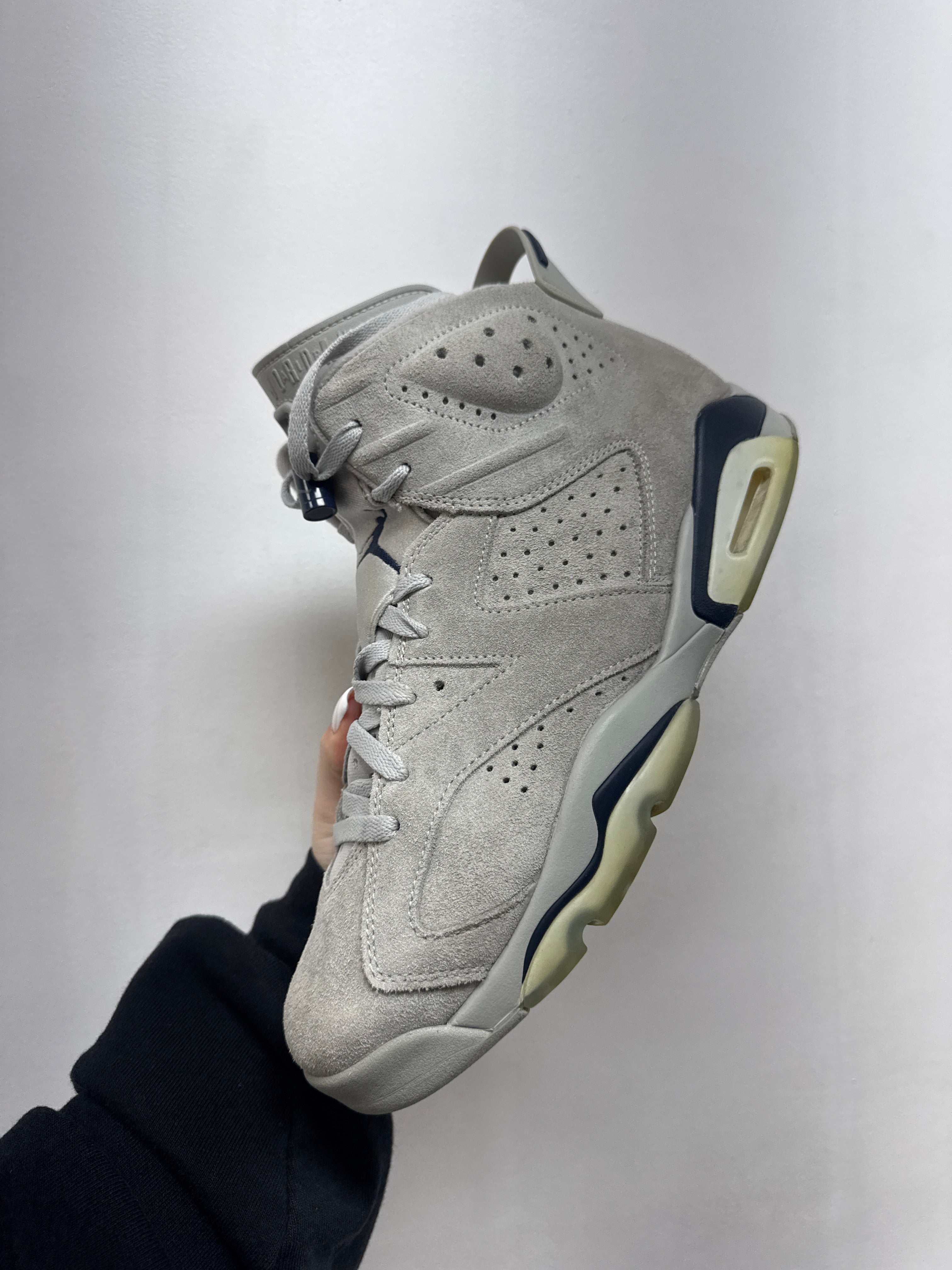 Jordan 6 Georgetown Sneakers