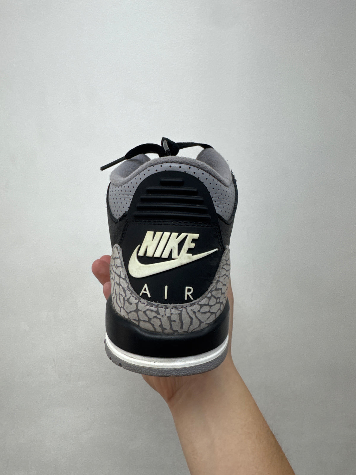 Jordan 3 Black Cement Sneakers