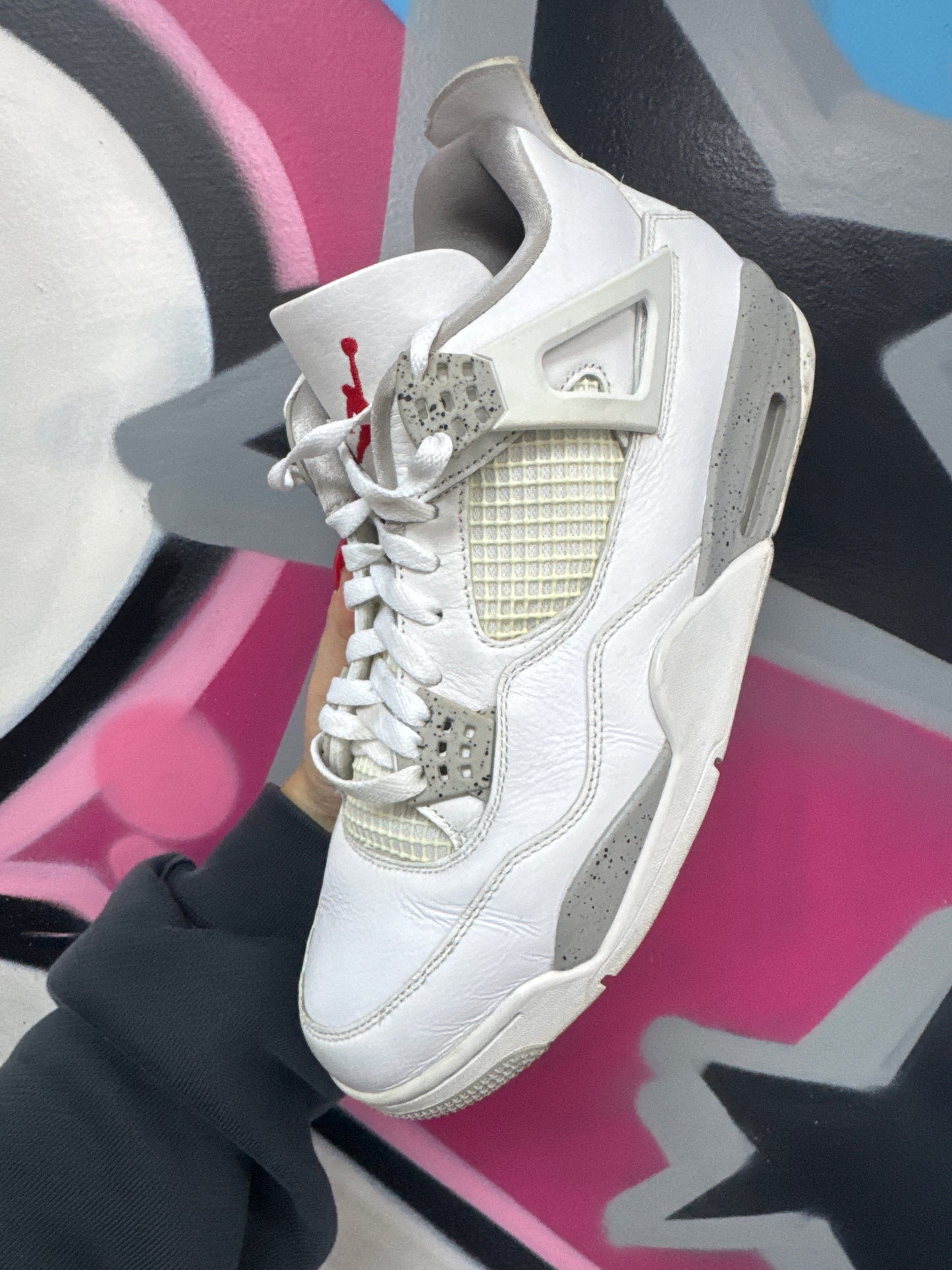 Nike Jordan 4 White Oreo Sneakers