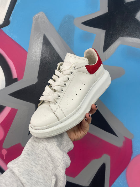 Alexander McQueen White Lust Red Oversized Used 39 (US 6) No Box
