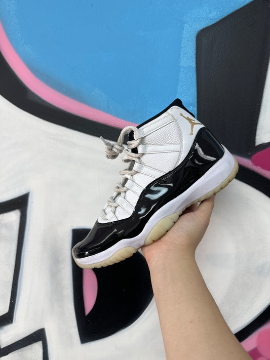 Nike Jordan 11 DMP Sneakers