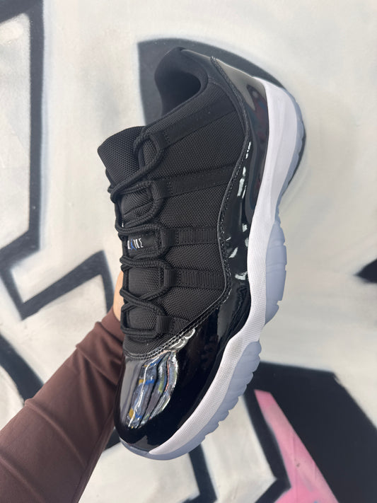 Nike Jordan 11 Low Space Jam Shoe