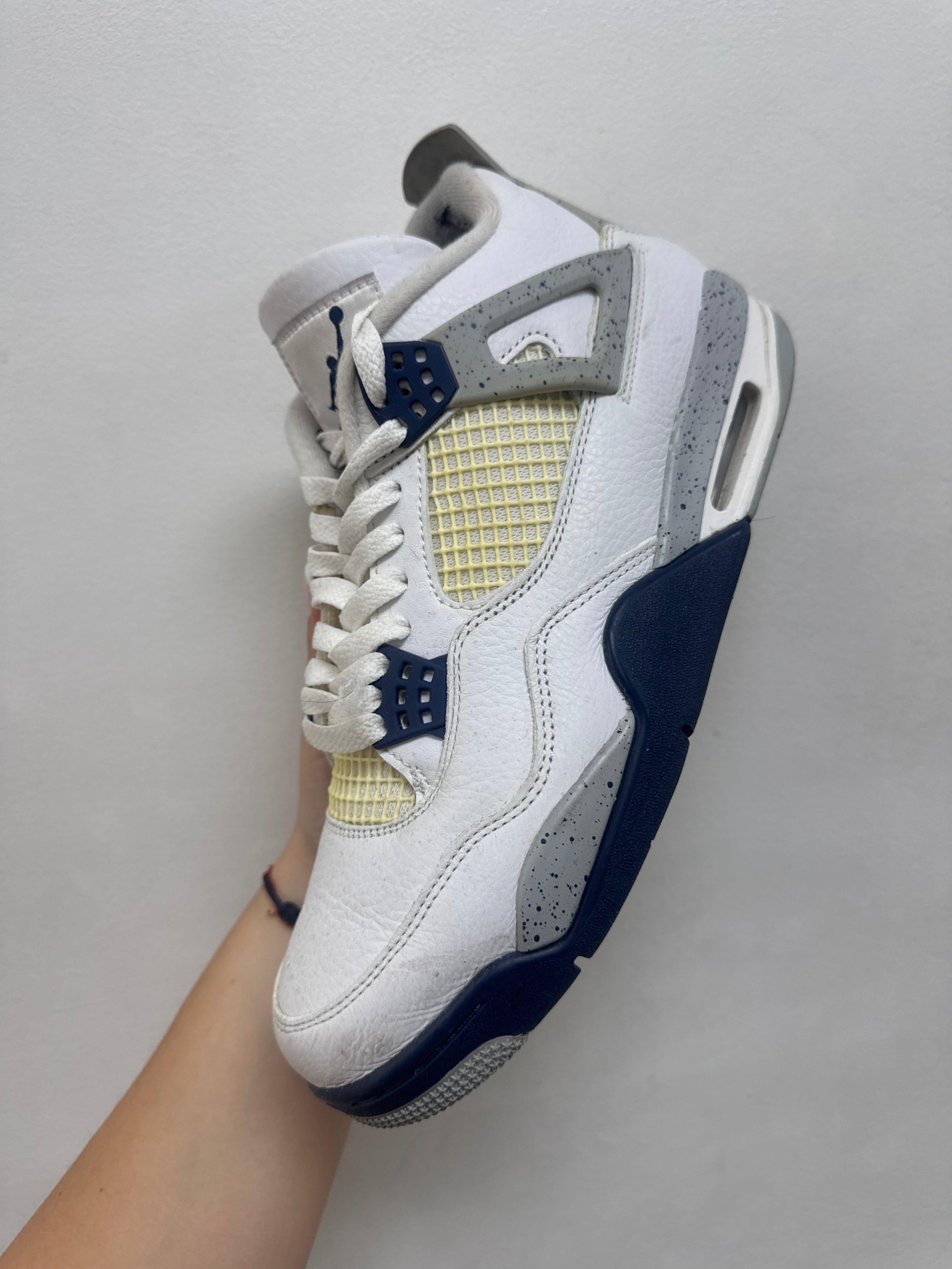 Jordan 4 Midnight Navy Sneakers