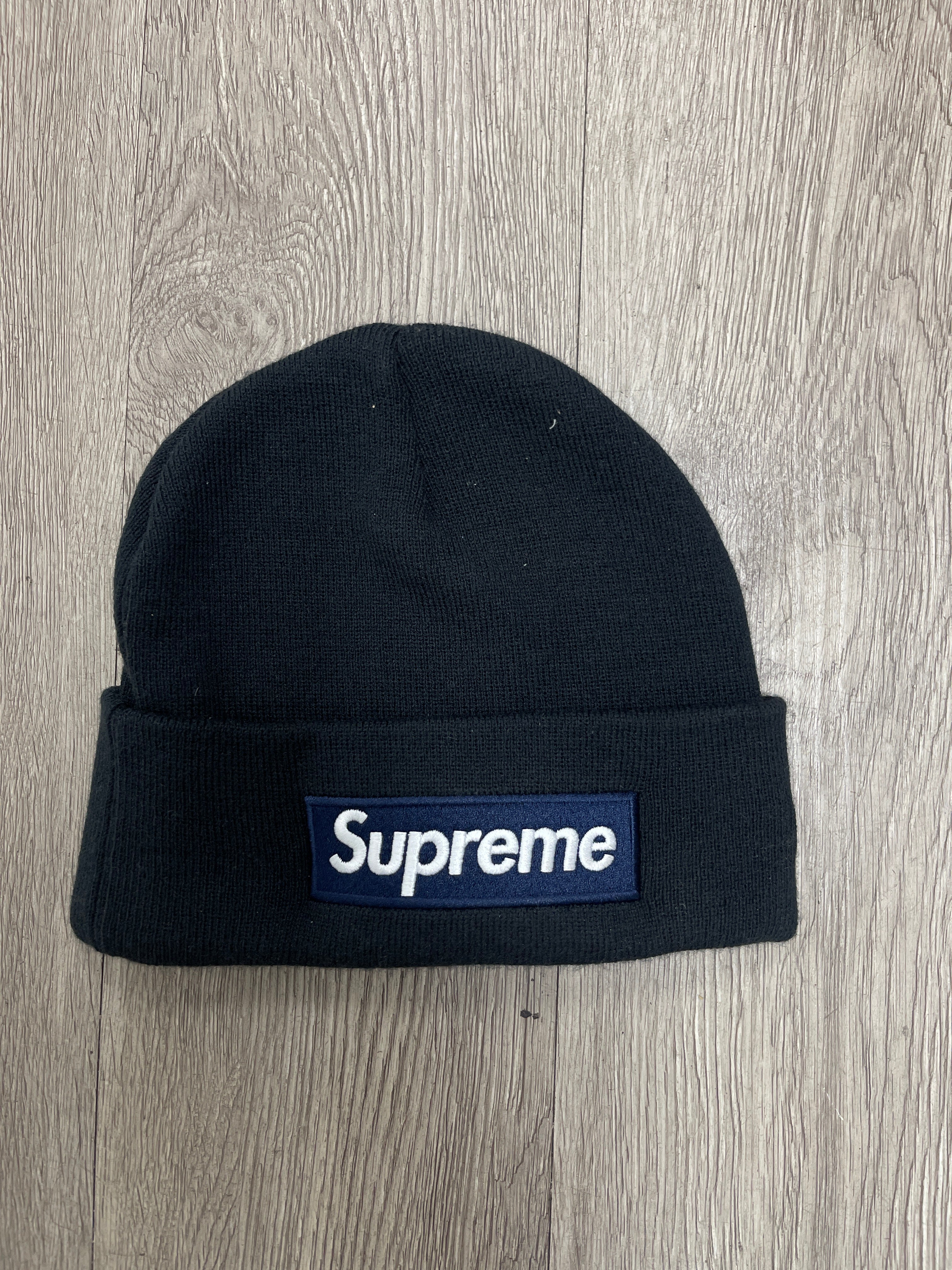 Supreme Navy White Beanie