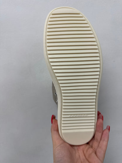 Rick Owens DRKSHDWS Jumbo Lace Low Top Dirty Pearl Milk