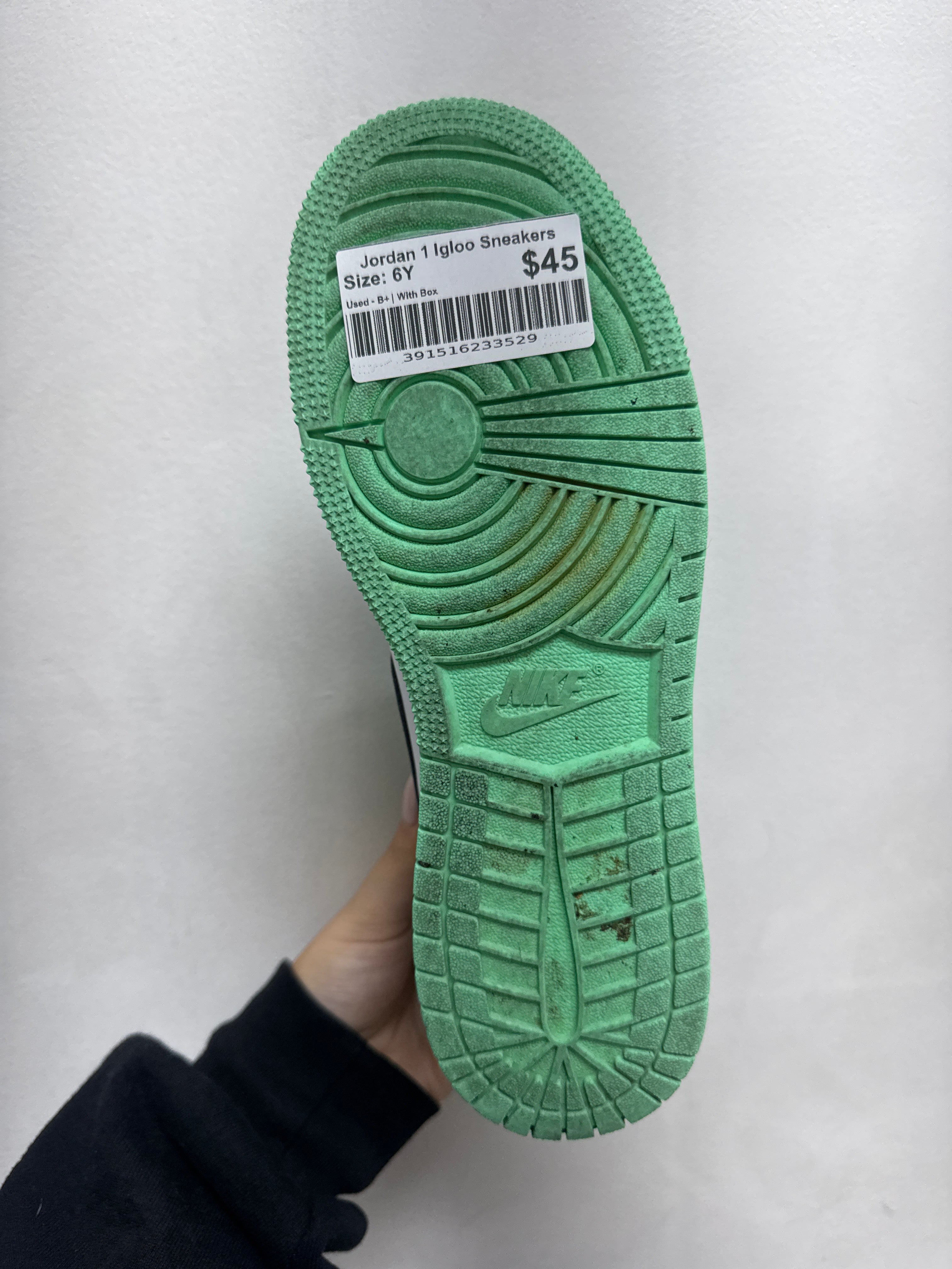 Jordan 1 Igloo Sneakers