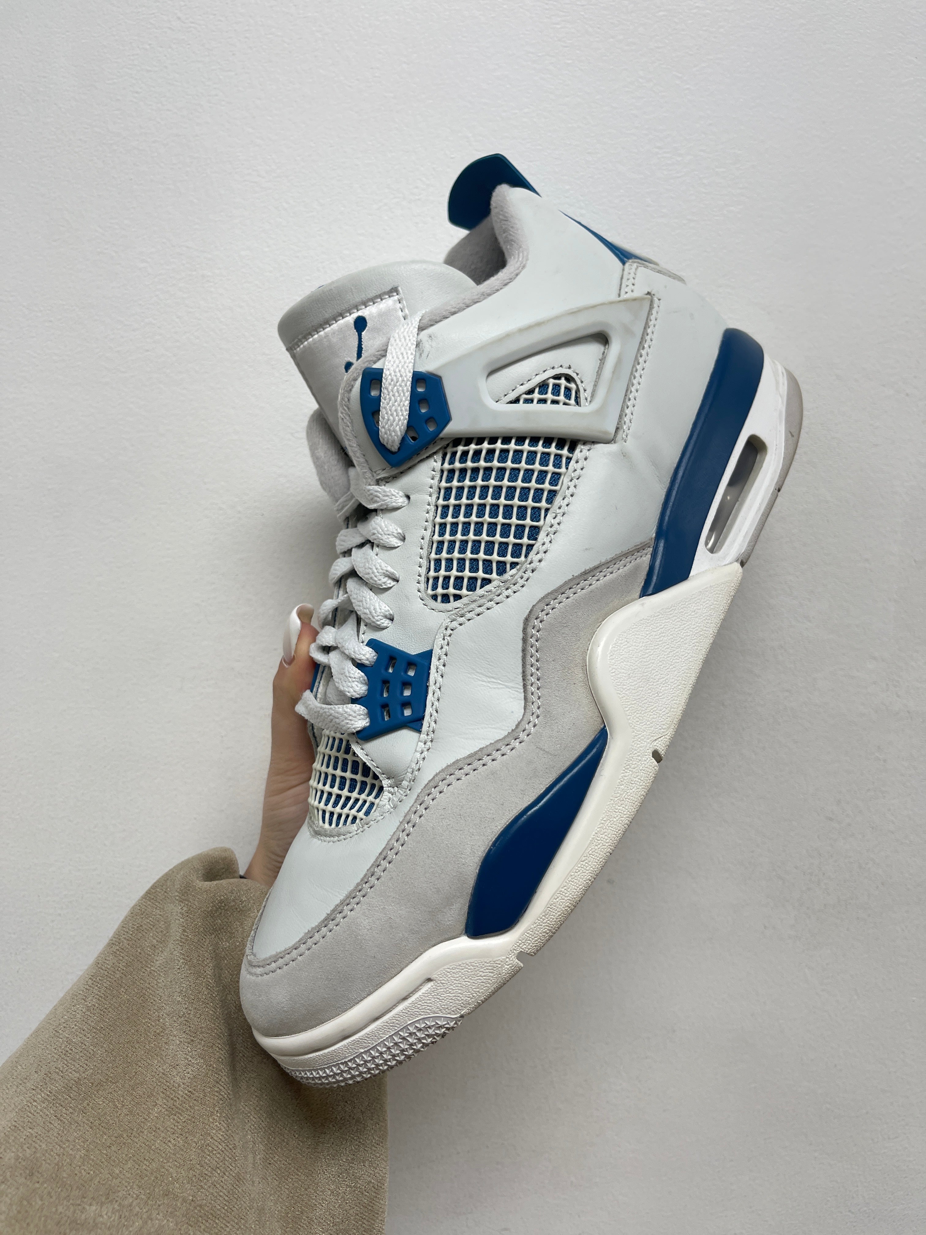 Jordan 4 Military Sneakers
