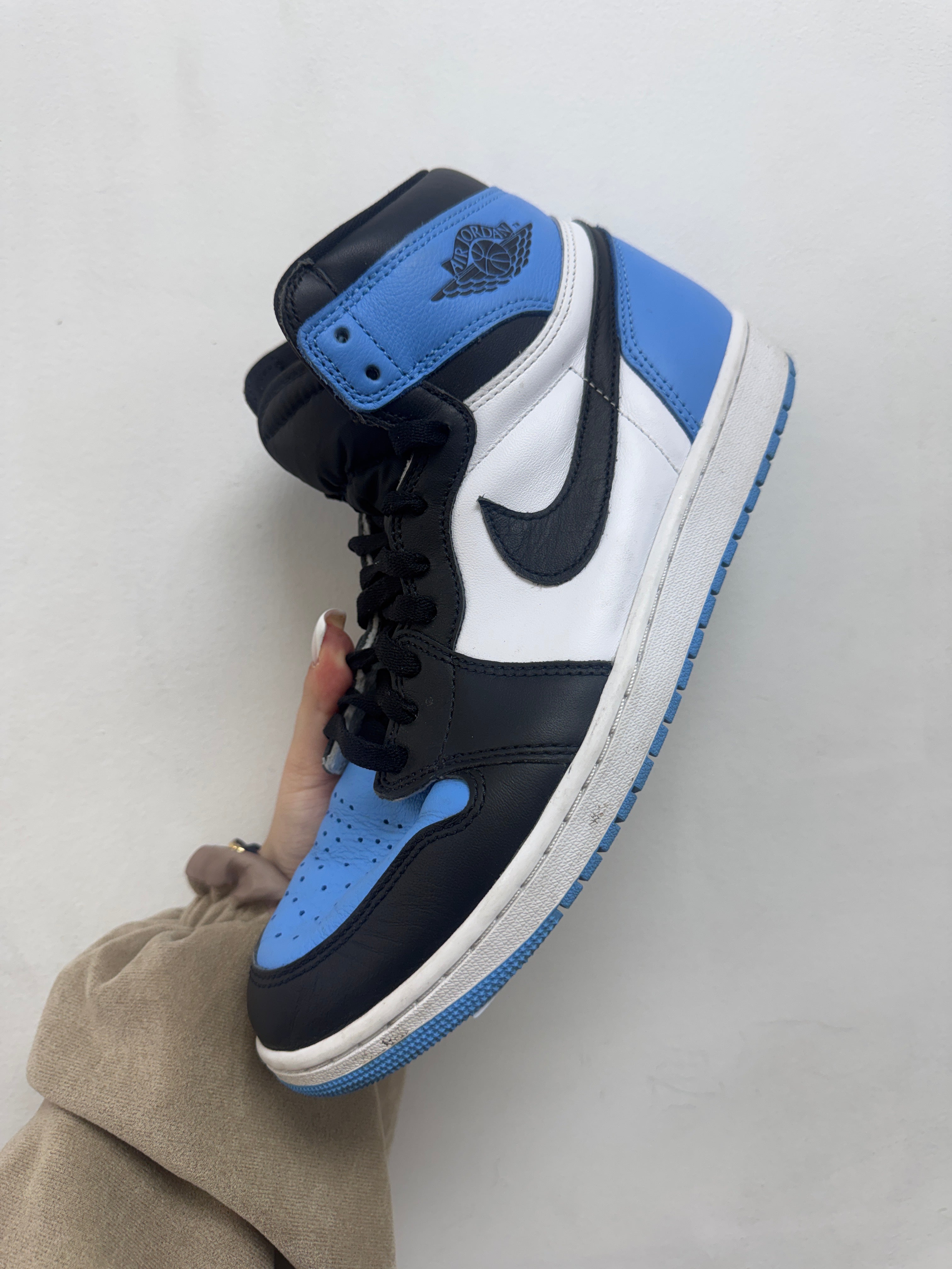 Nike Jordan 1 UNC Toe Sneakers