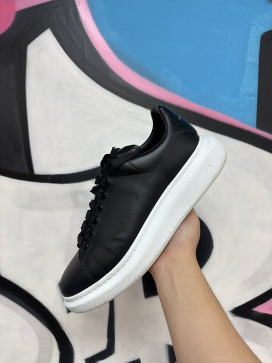 Alexander mcqueen Black White Sneakers