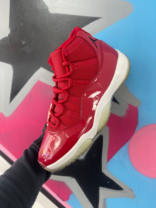 Jordan 11 Win Like 96 size:11 Used