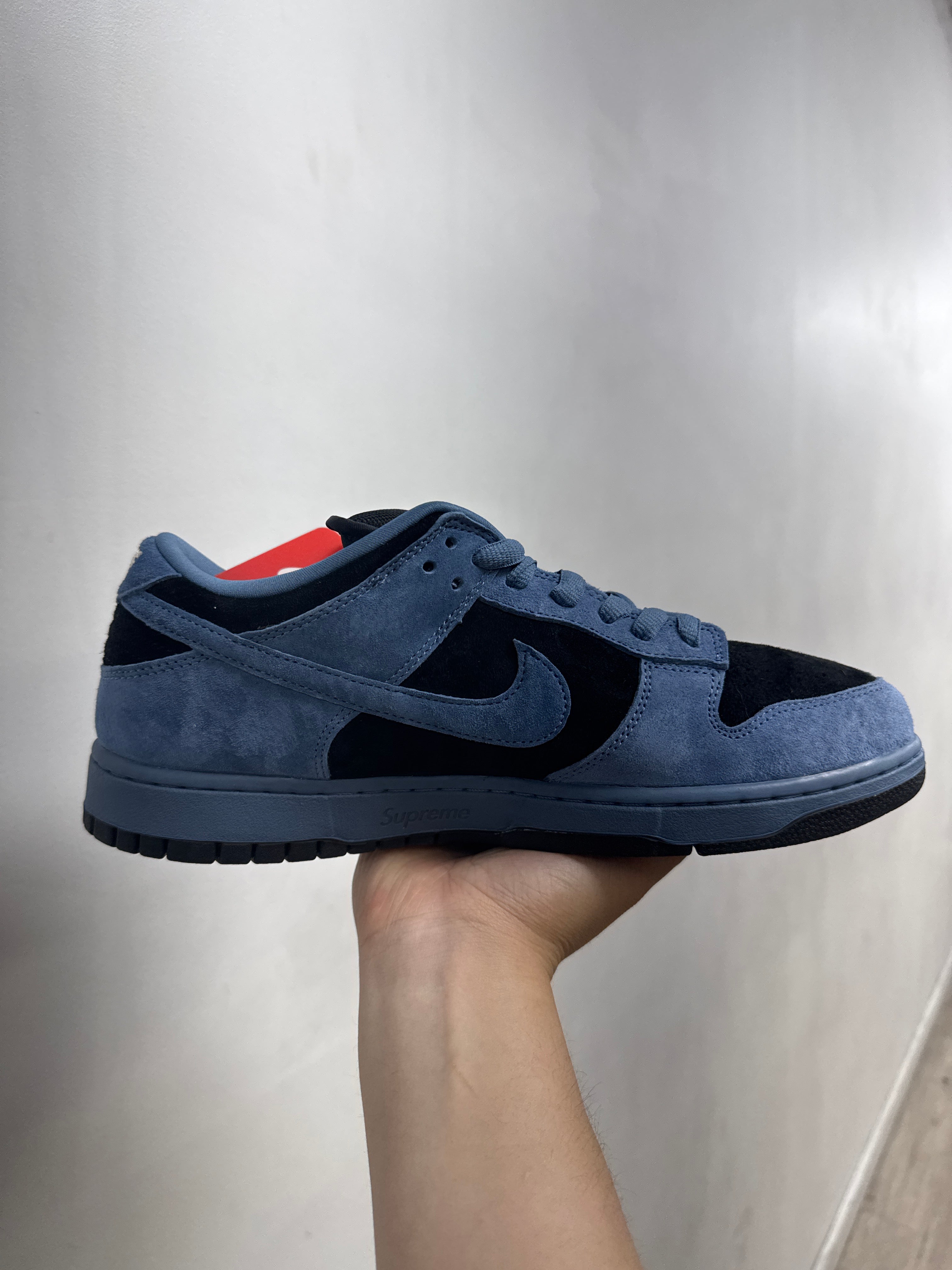Nike SB Dunk Low Supreme 94 Ocean Sneakers
