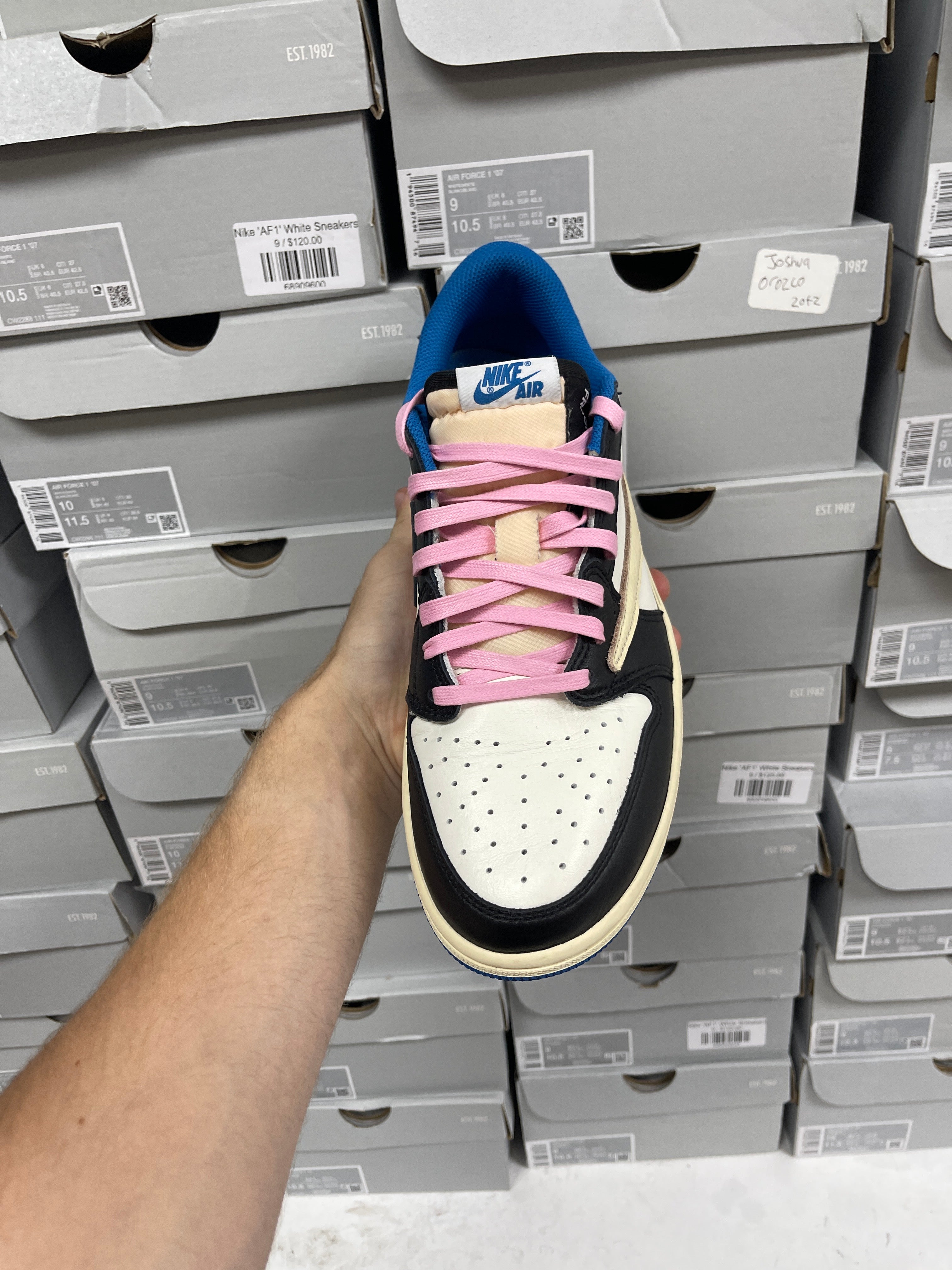 Jordan 1 Low Travis Scott Fragment Sneakers
