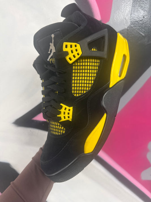 Nike Jordan 4 Yellow Thunder Shoe
