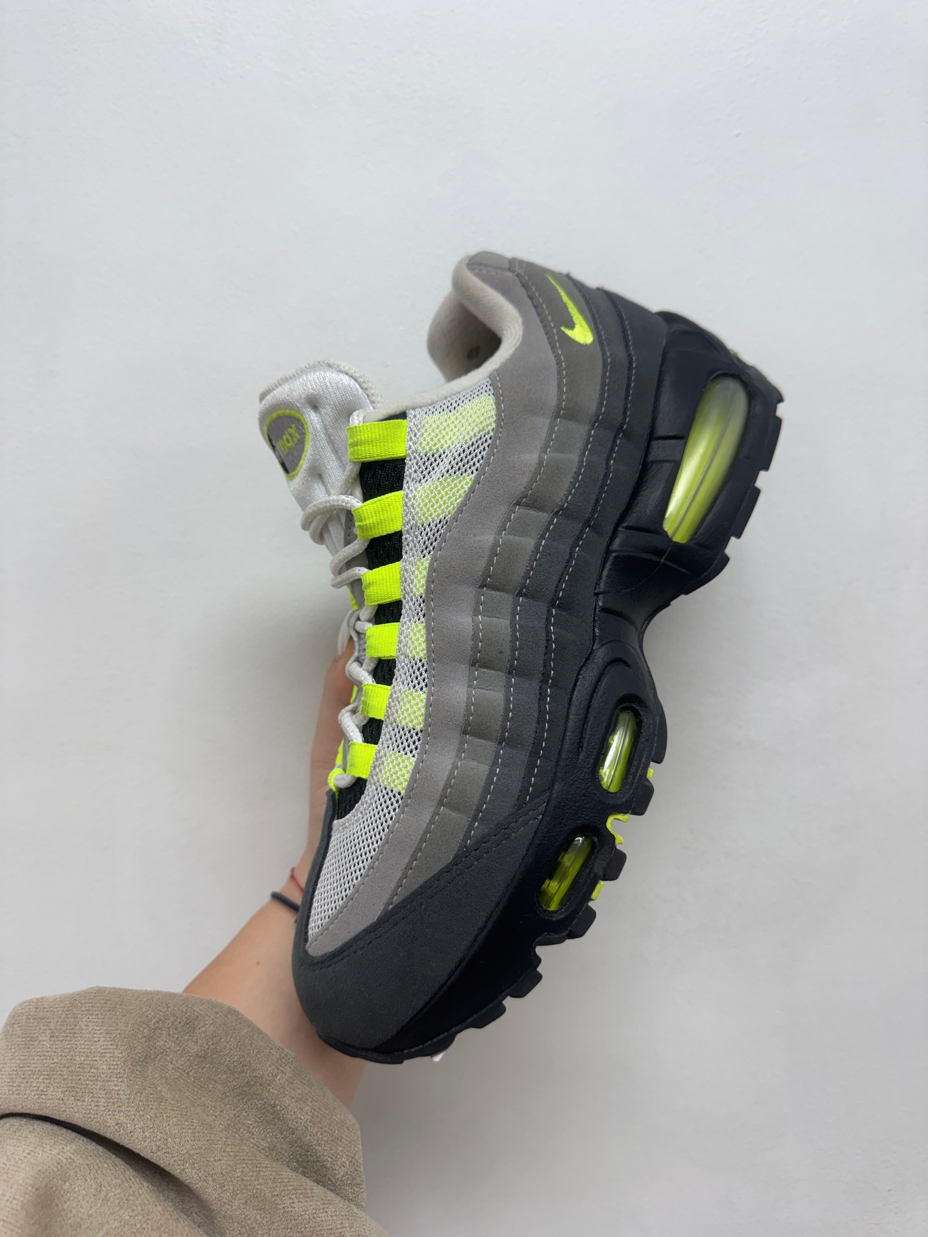 Nike AM95 Neon Sneakers