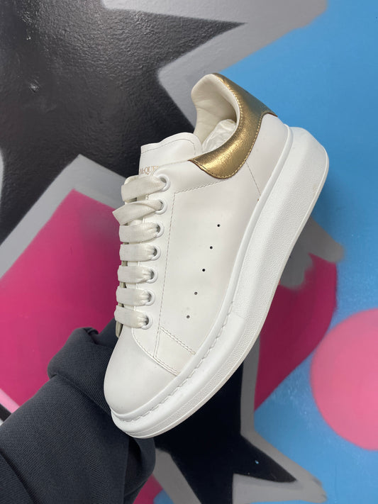 Alexander mcqueen White Gold Oversized Sneakers