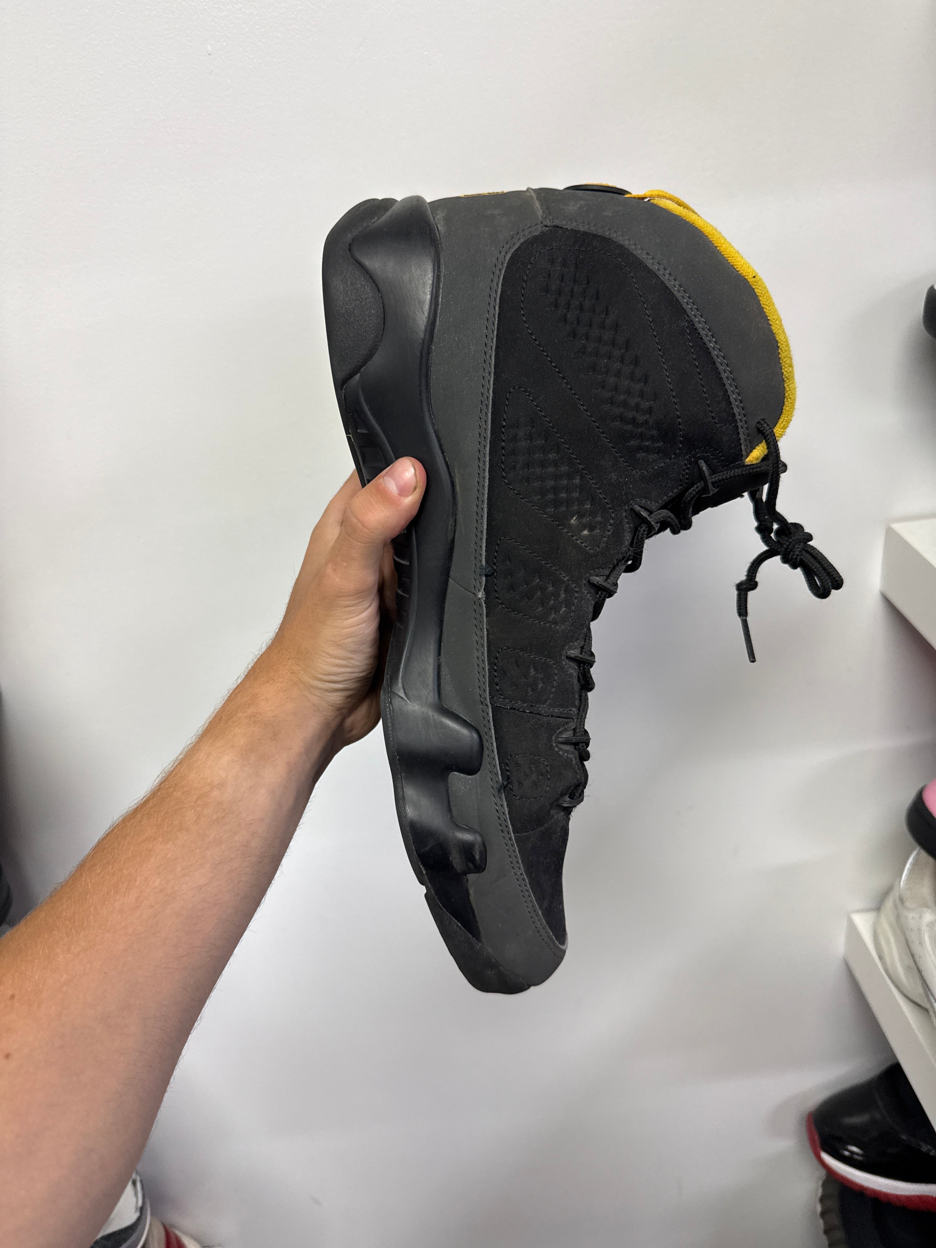 Nike Jordan 9 Dark Chorcoal Sneakers