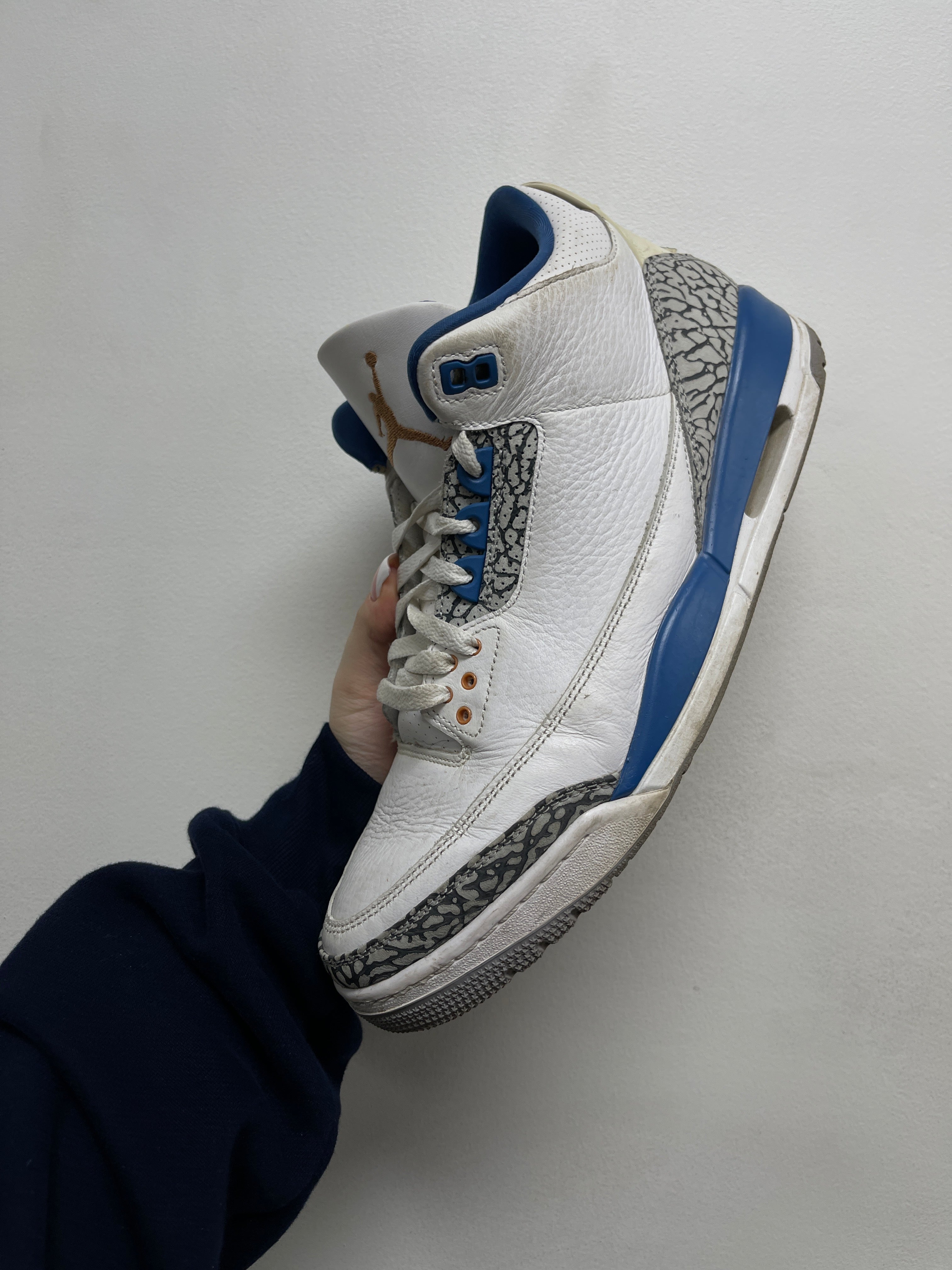 Jordan 3 Wizards Sneakers