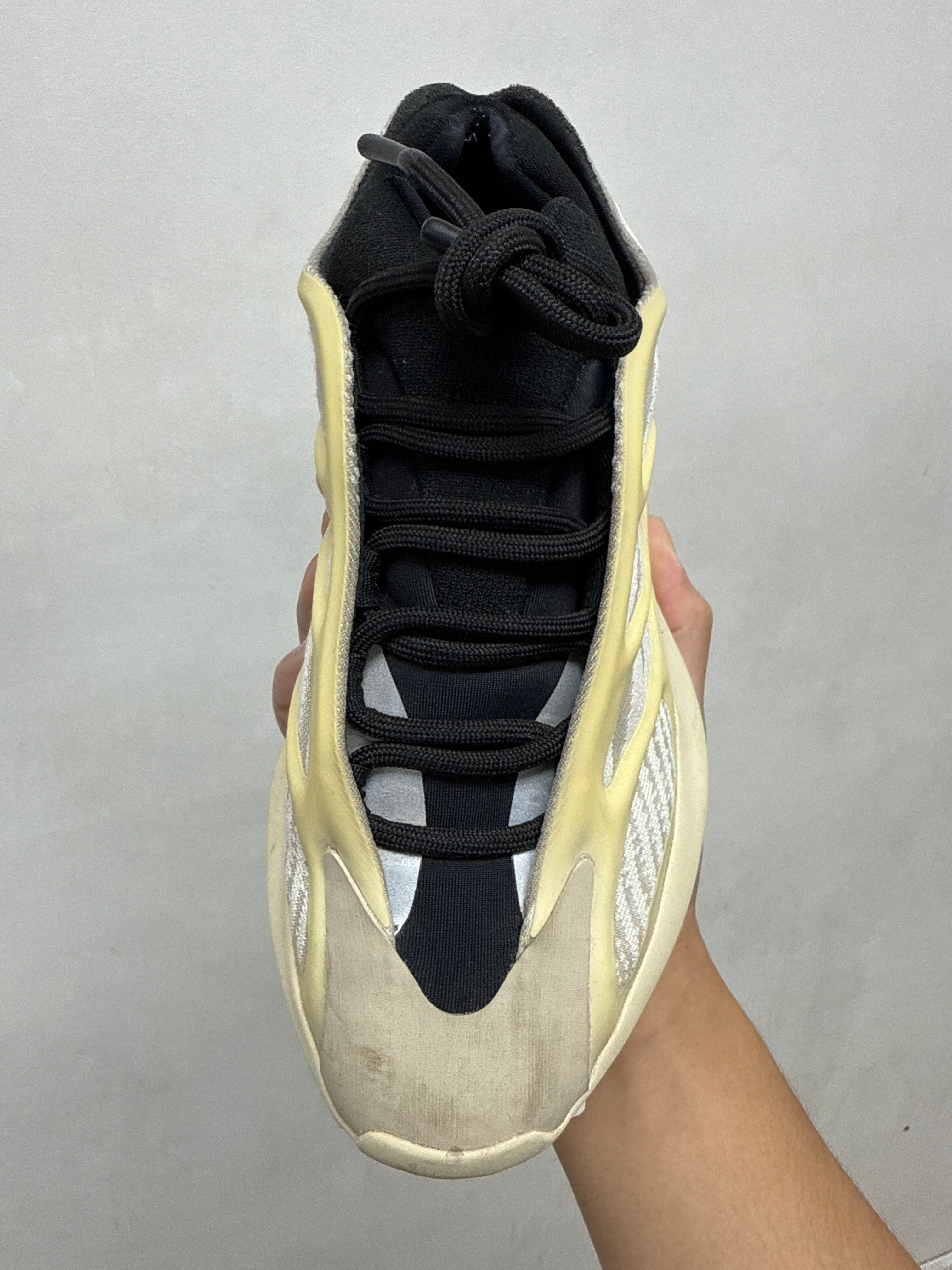 YZY 700 V3 Azael Sneakers