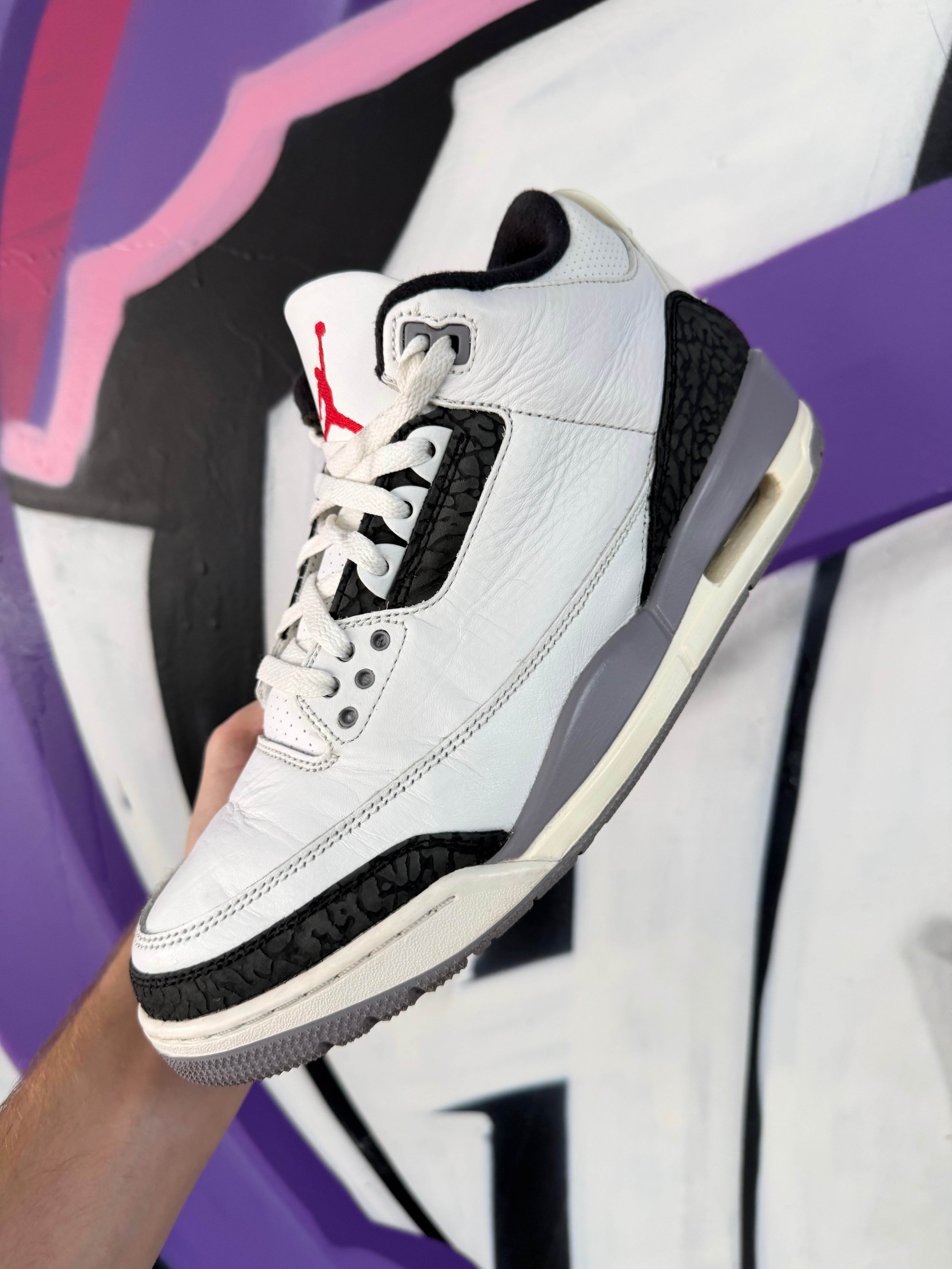 Jordan 3 Cement Grey Sneakers