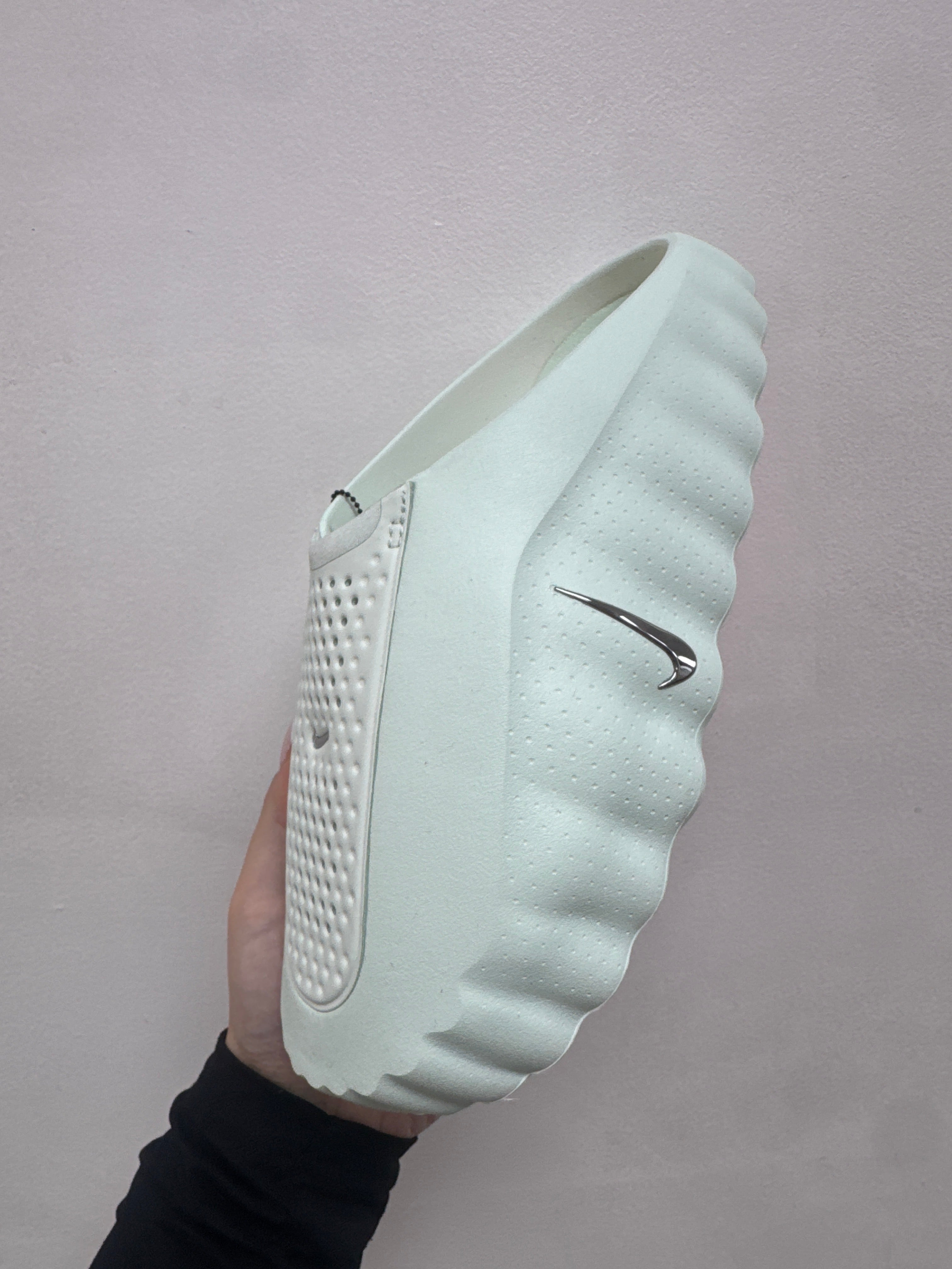 Nike Mind 001 Slide Barely Green Slides