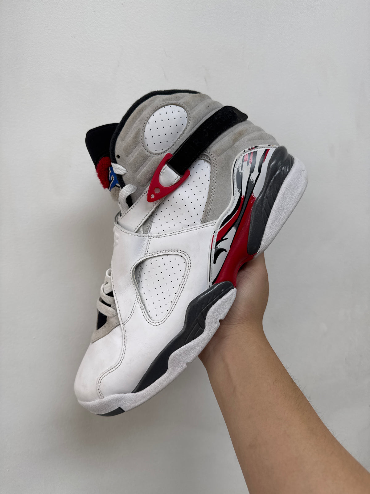 Jordan 8 Bugs Bunny Sneakers