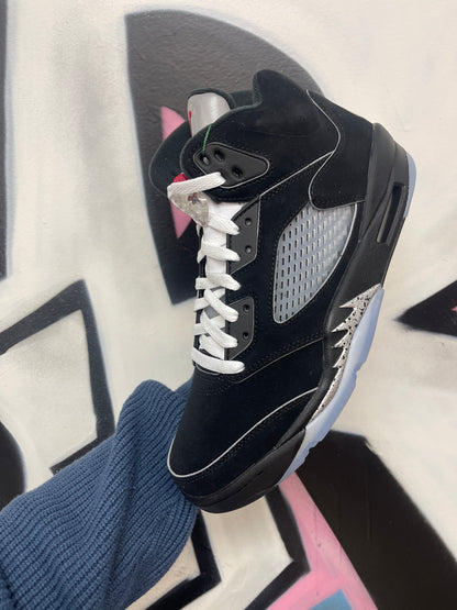 Jordan 5 Black Metallic Sneakers