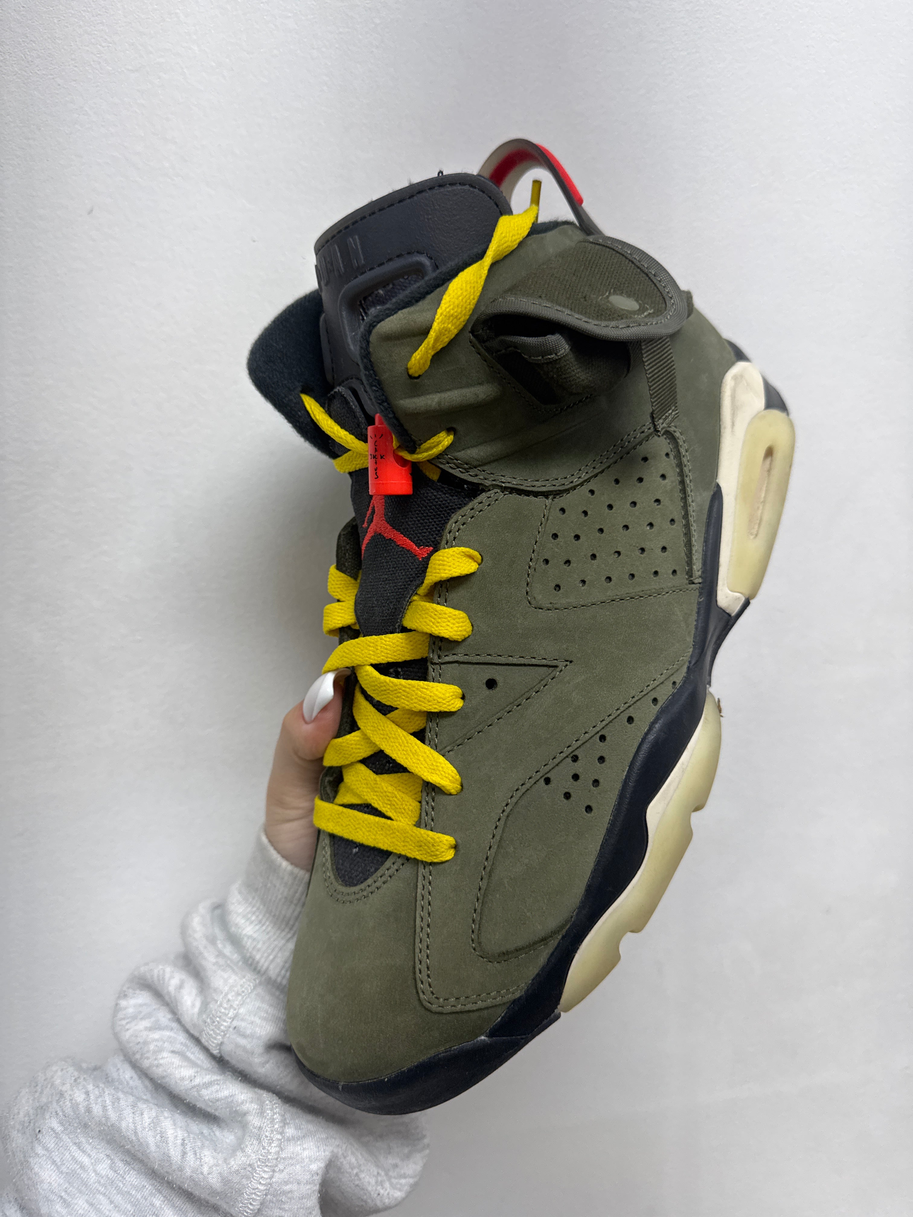 Jordan 6 Travis Scott Olive Sneakers
