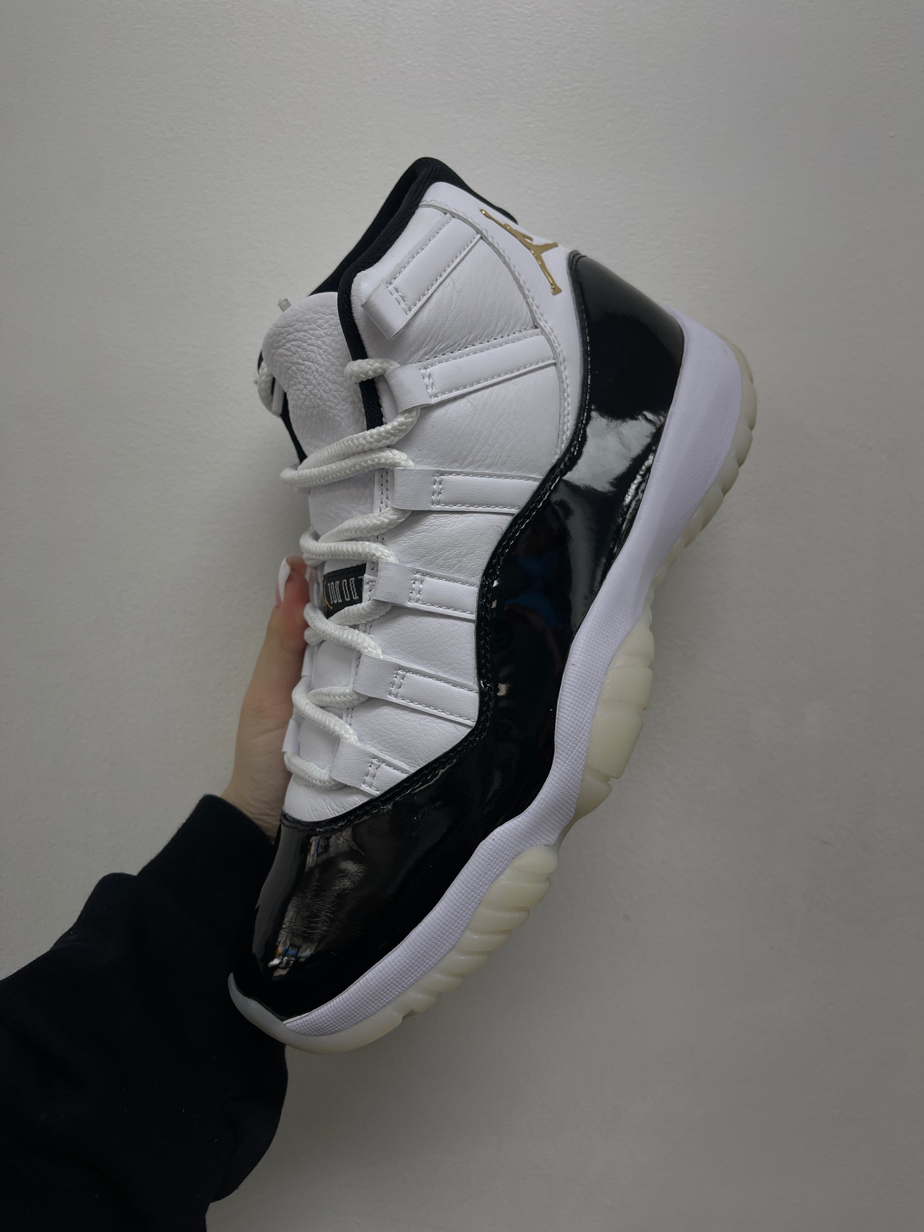 Nike Jordan 11 DMP Sneakers