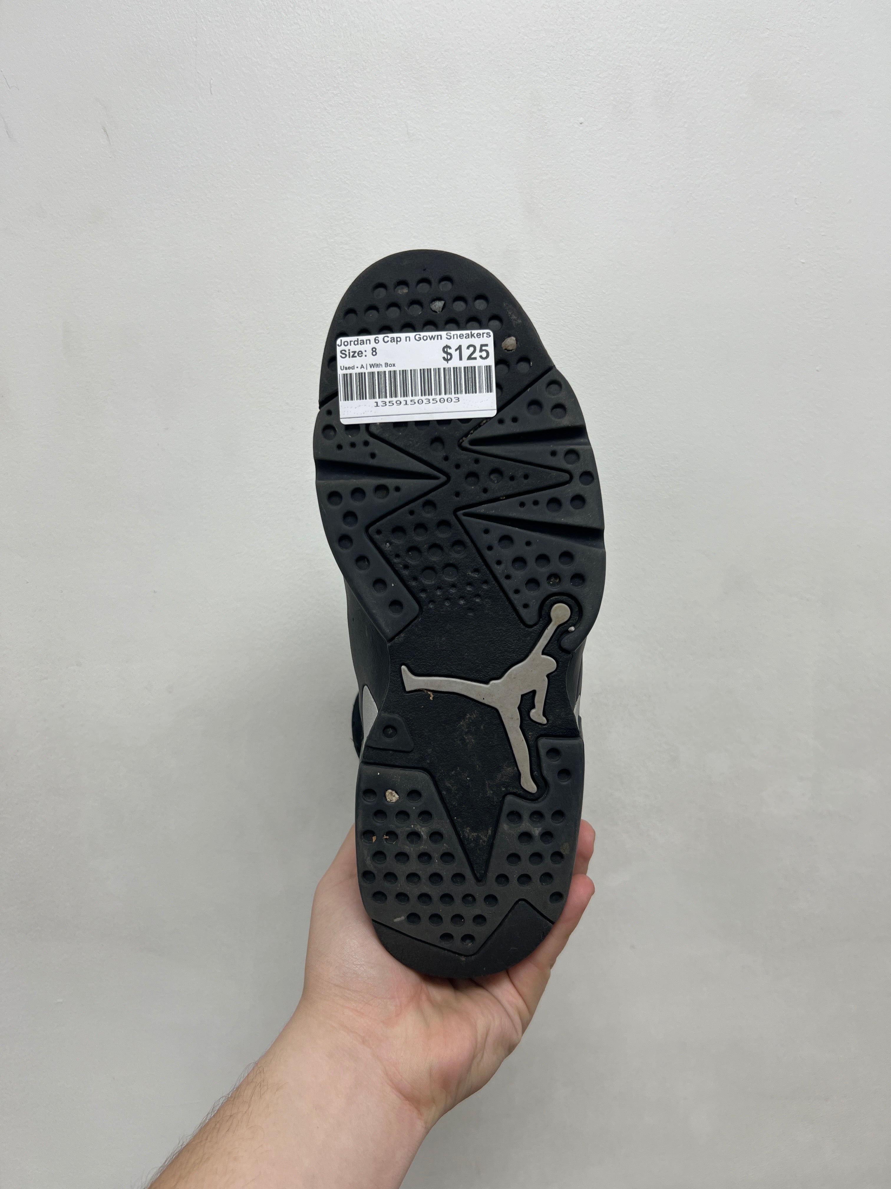 Jordan 6 Cap n Gown Sneakers
