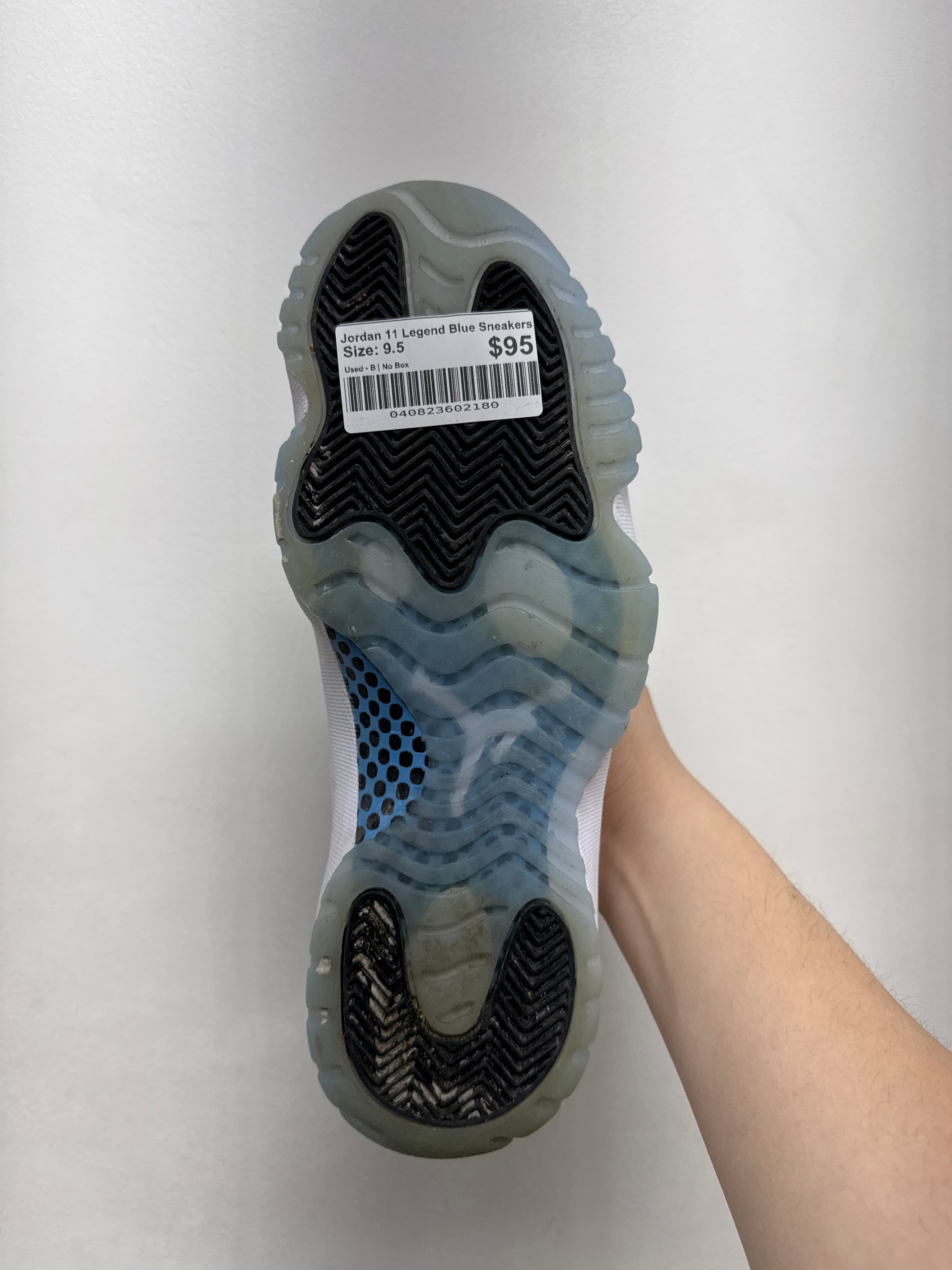 Jordan 11 Legend Blue Sneakers