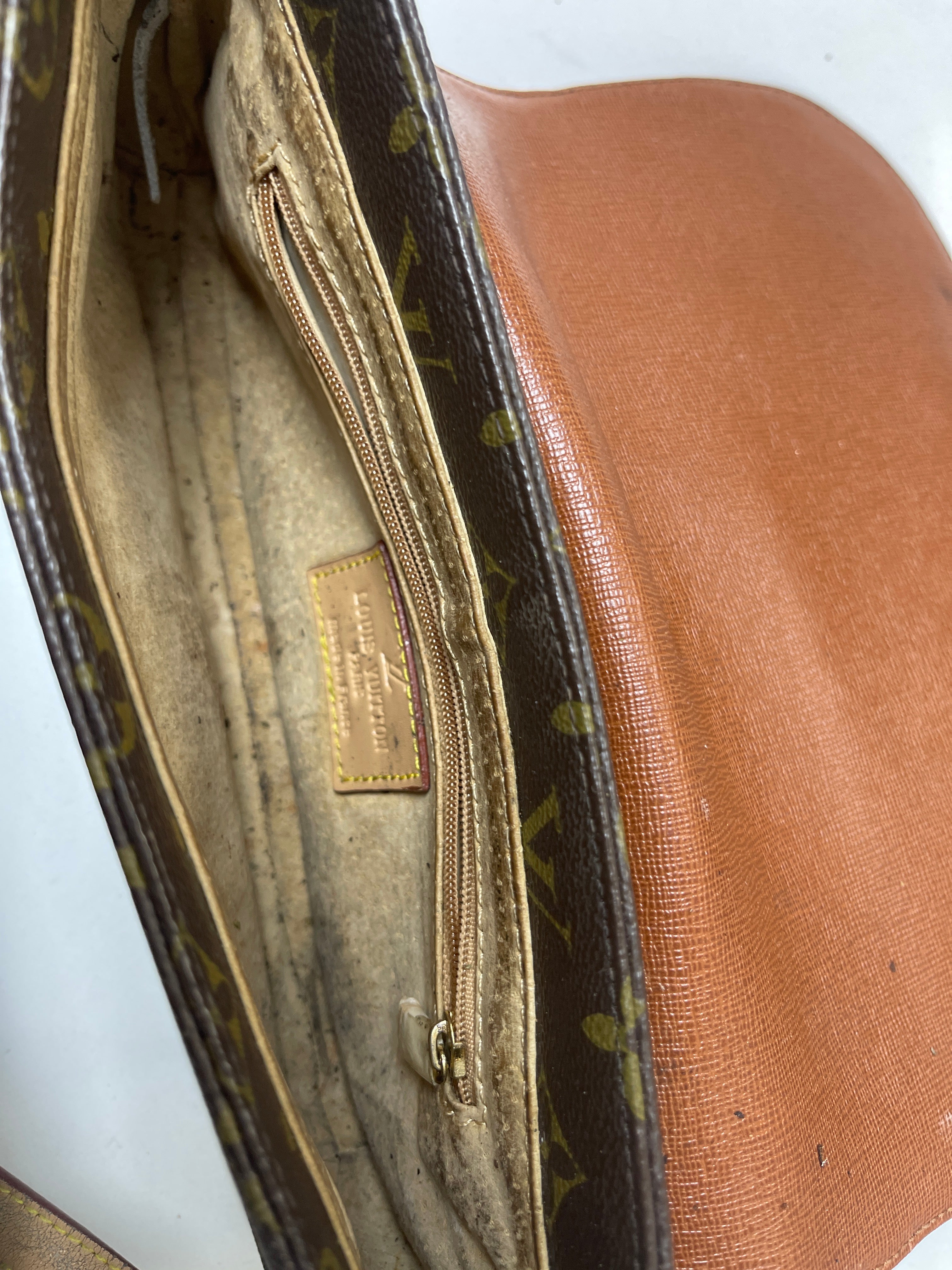 Louis Vuitton Ivy Monogram Shoulder Bag