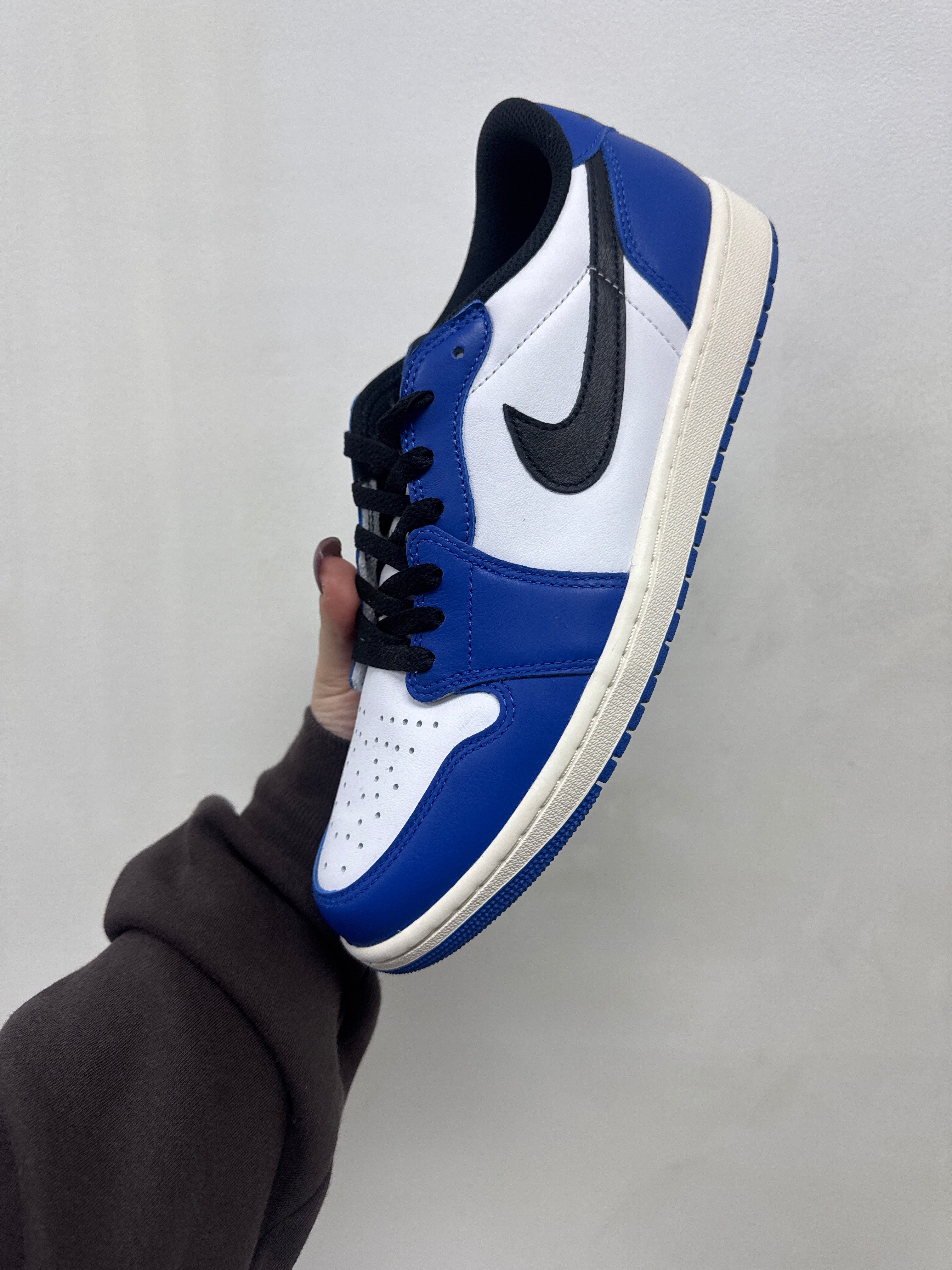 Jordan 1 Low Game Royal Sneakers