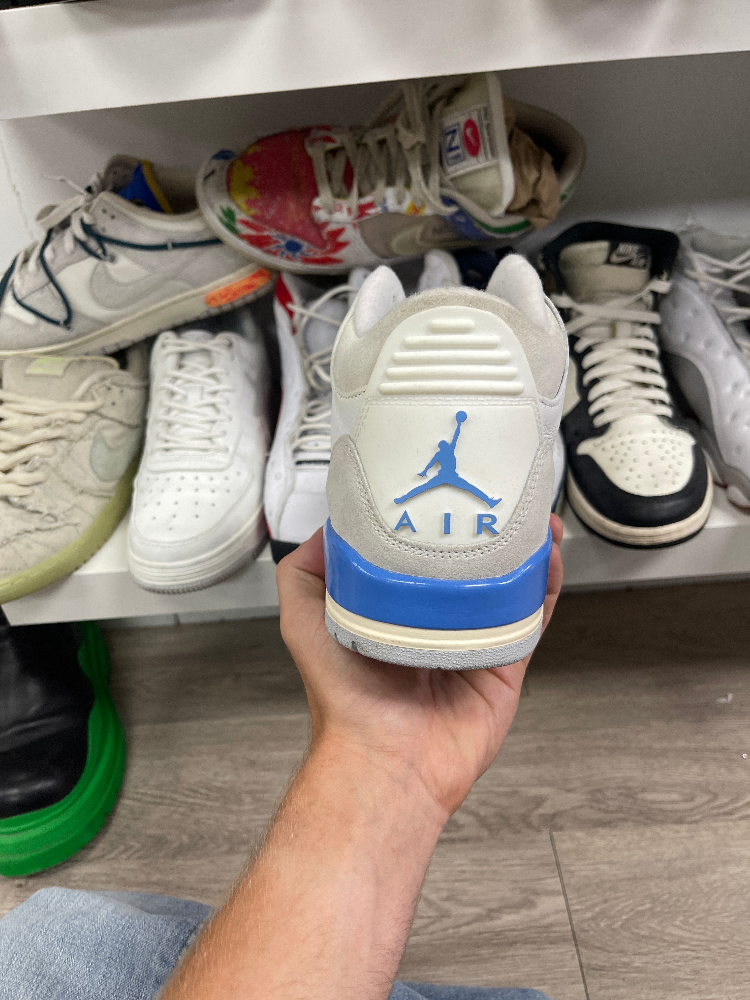 Jordan 3 Lucky Shorts Sneakers