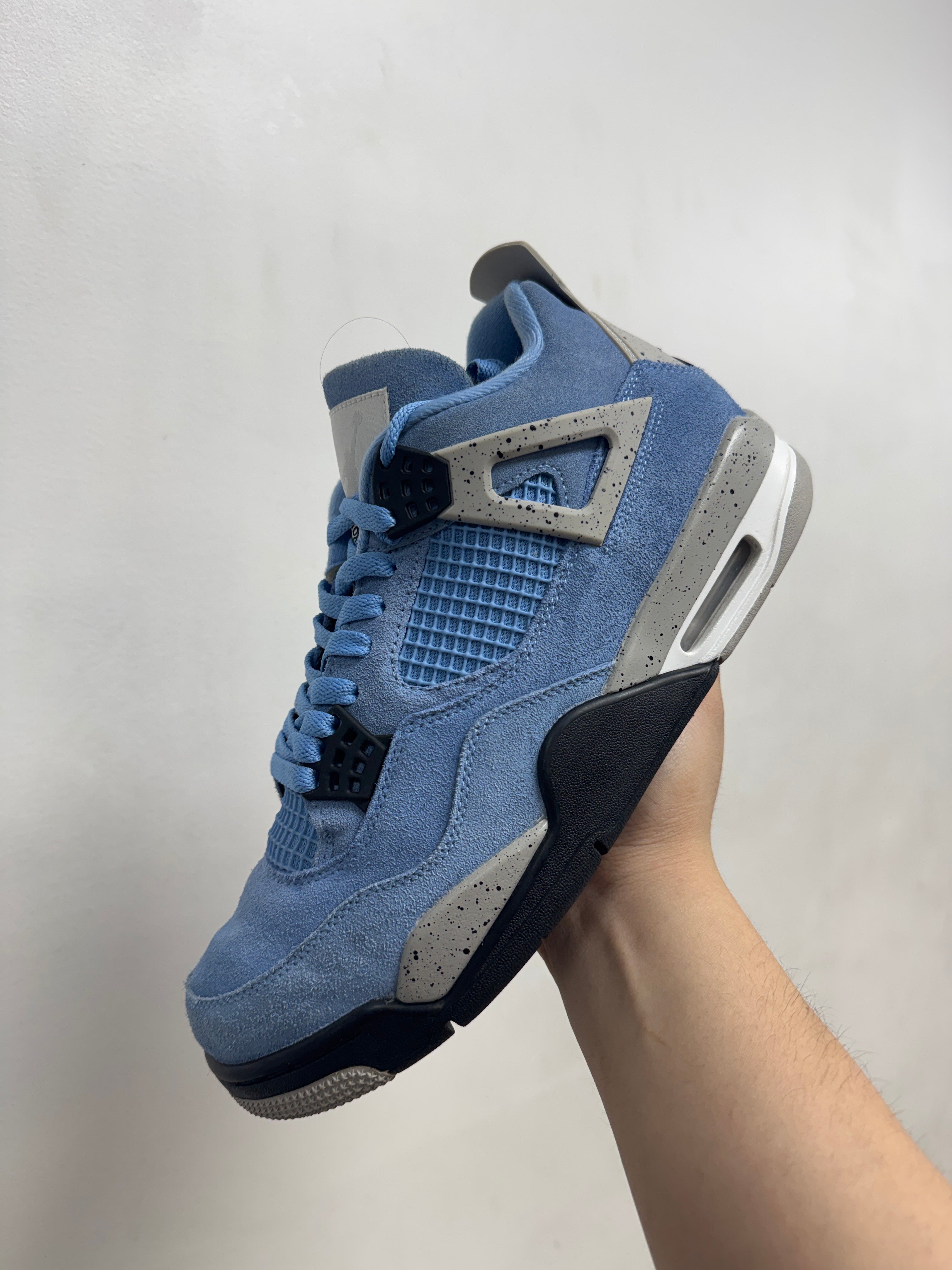 Jordan 4 University Sneakers